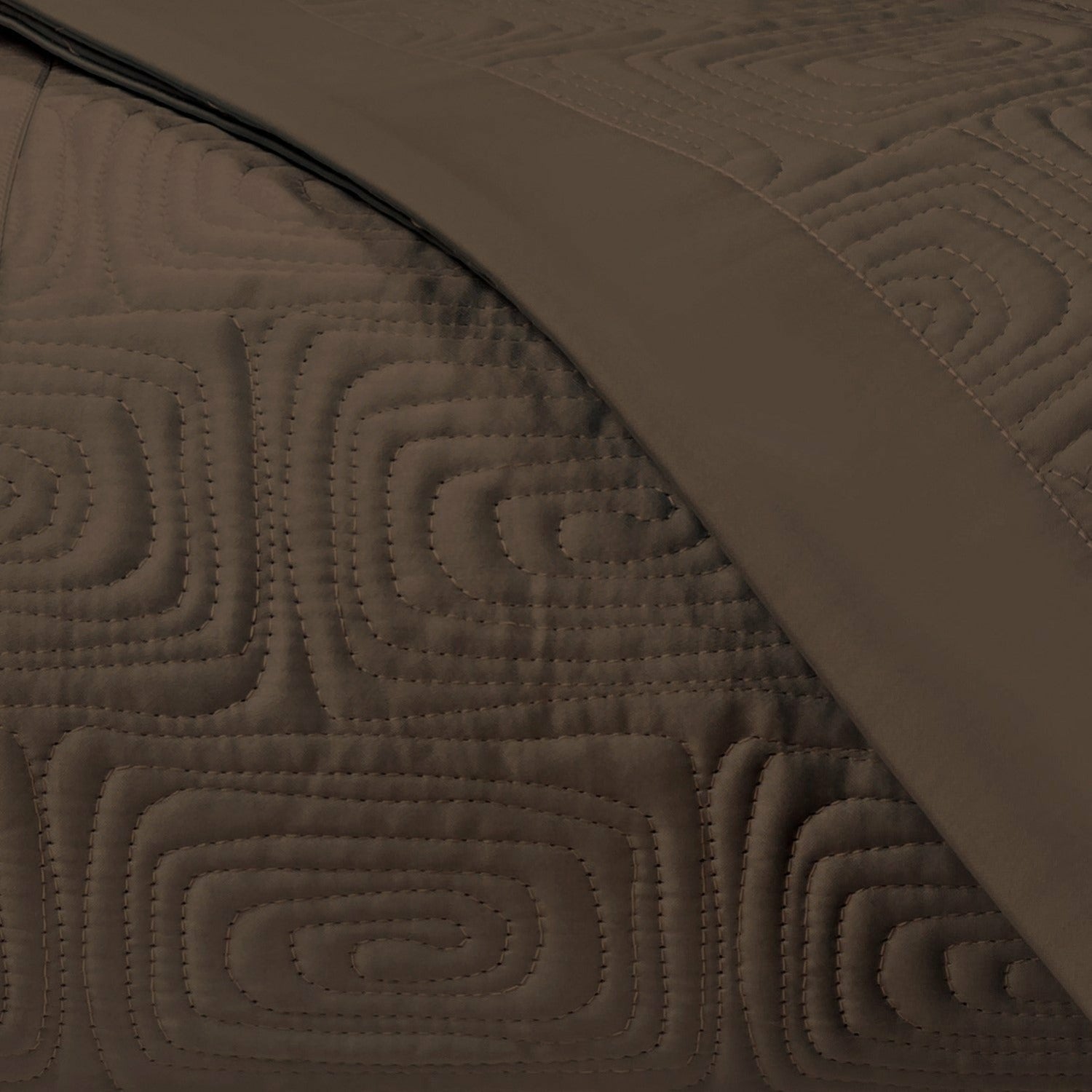 Home Treasures Maze Quilted Bedding Chocolate Fine Linens