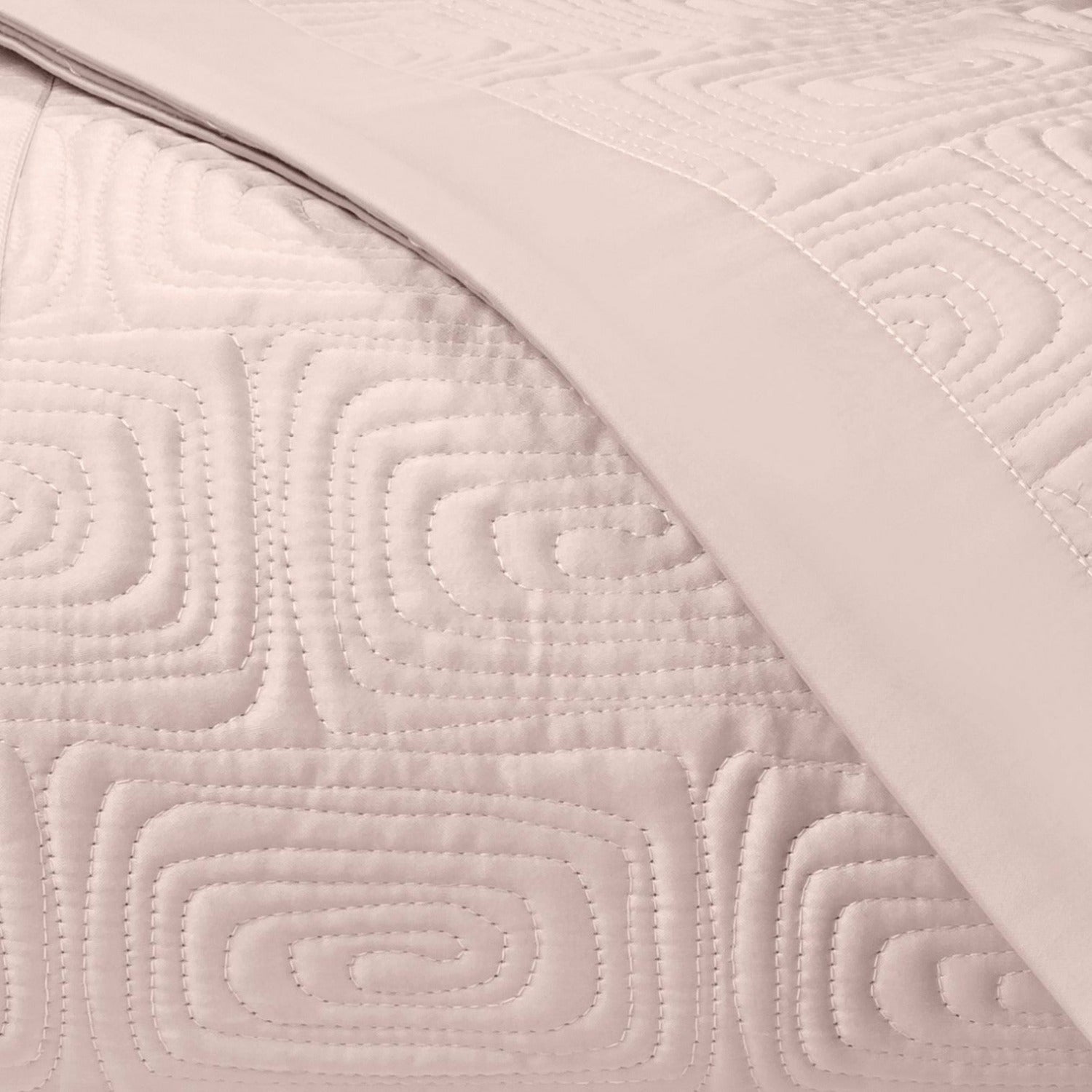 Home Treasures Maze Quilted Bedding Light Pink Fine Linens