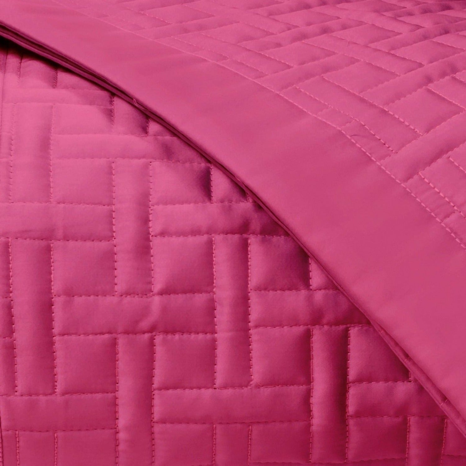 Home Treasures Parquet Quilted Bedding Bright Pink Fine Linens