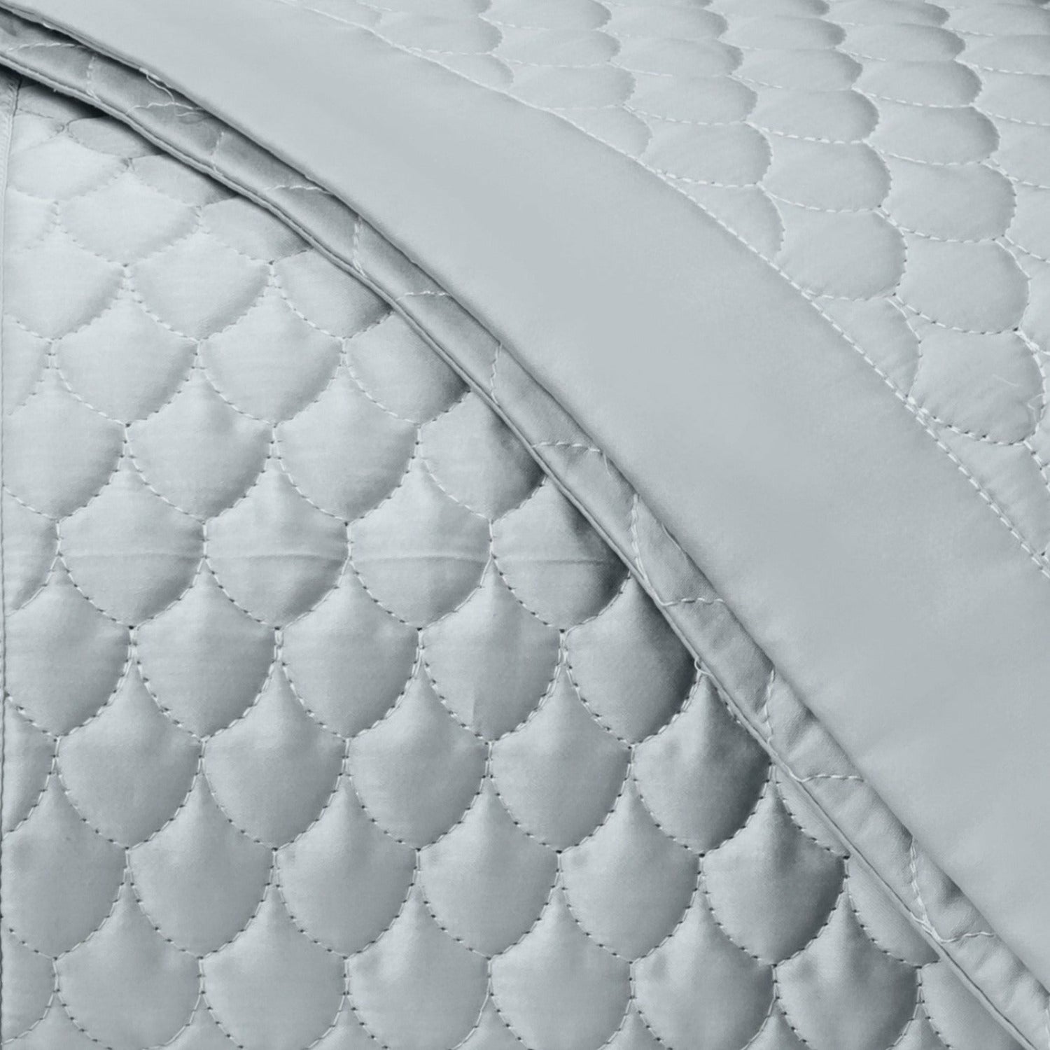 Home Treasures Raindrop Quilted Bedding Blue/Gray Fine Linens