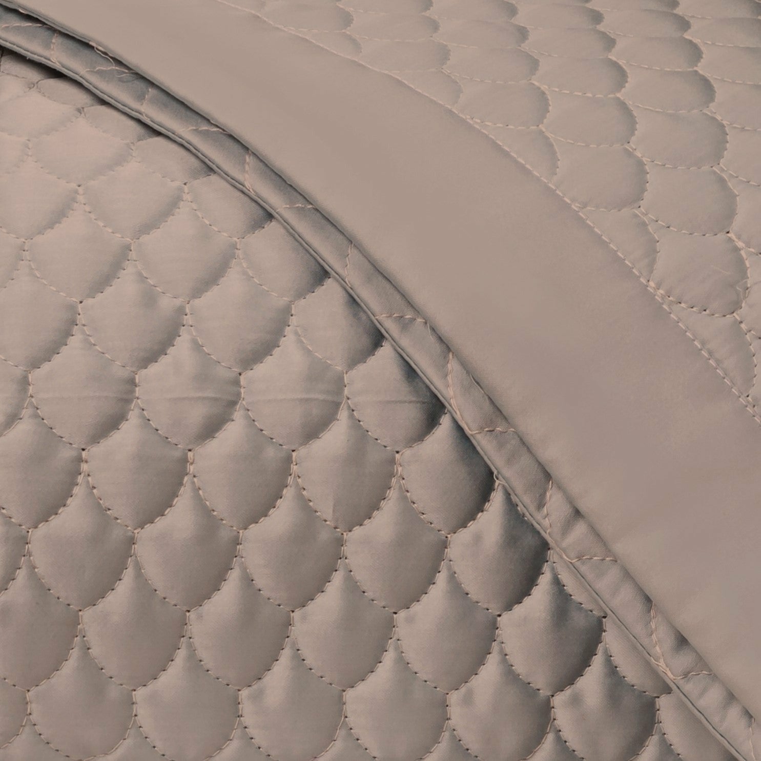 Home Treasures Raindrop Quilted Bedding Mist Gray