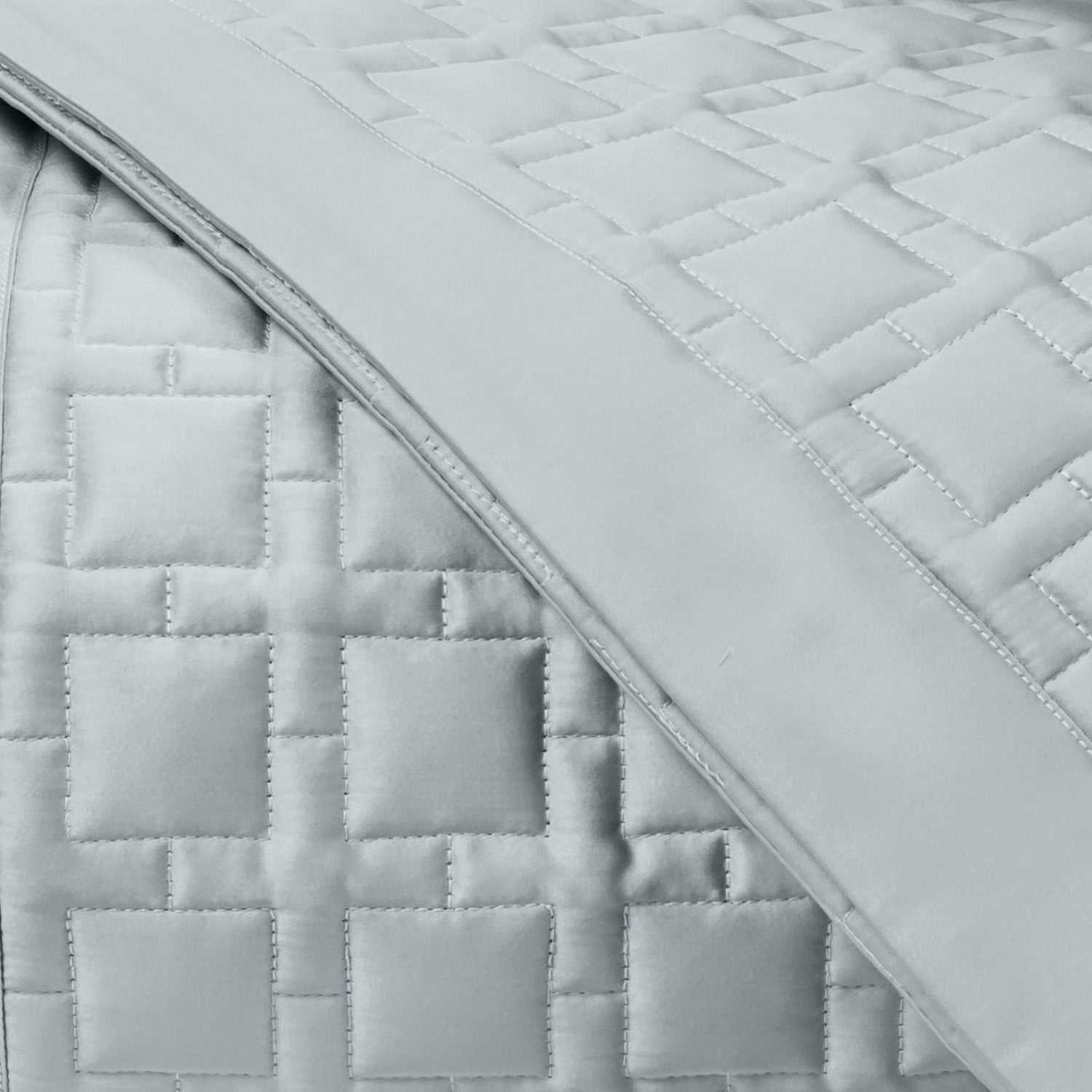 Home Treasures Square Pattern Quilted Bedding Blue/Gray Fine Linens