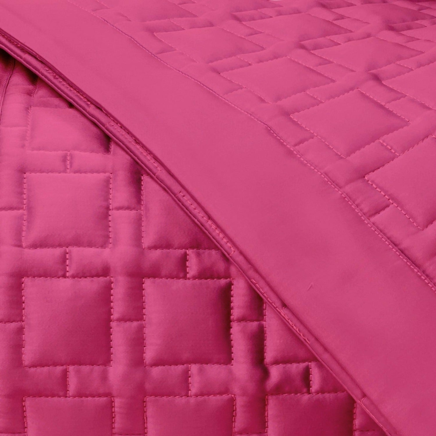 Home Treasures Square Pattern Quilted Bedding Bright Pink Fine Linens
