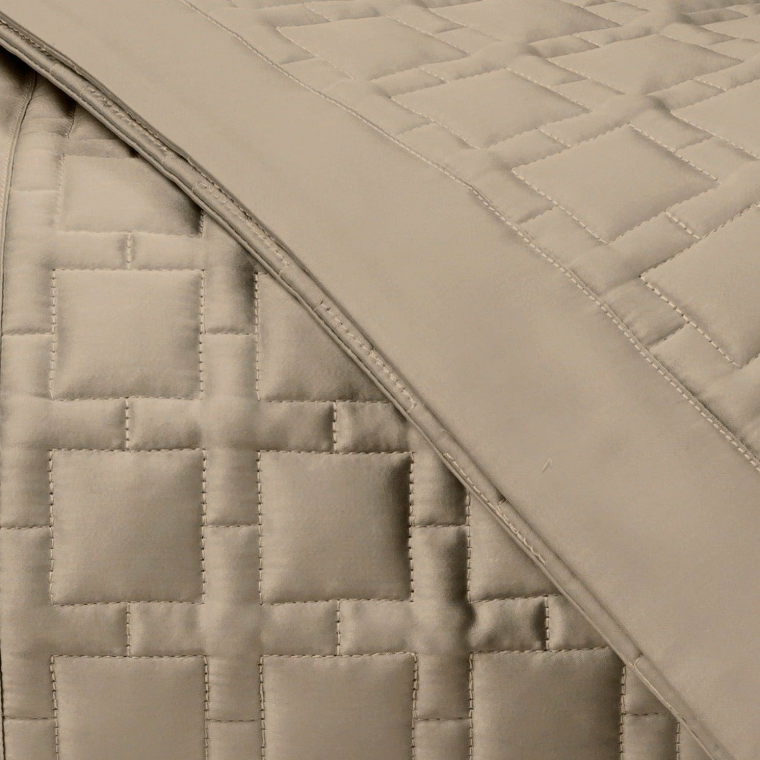 Home Treasures Square Pattern Quilted Bedding Candlelight Fine Linens