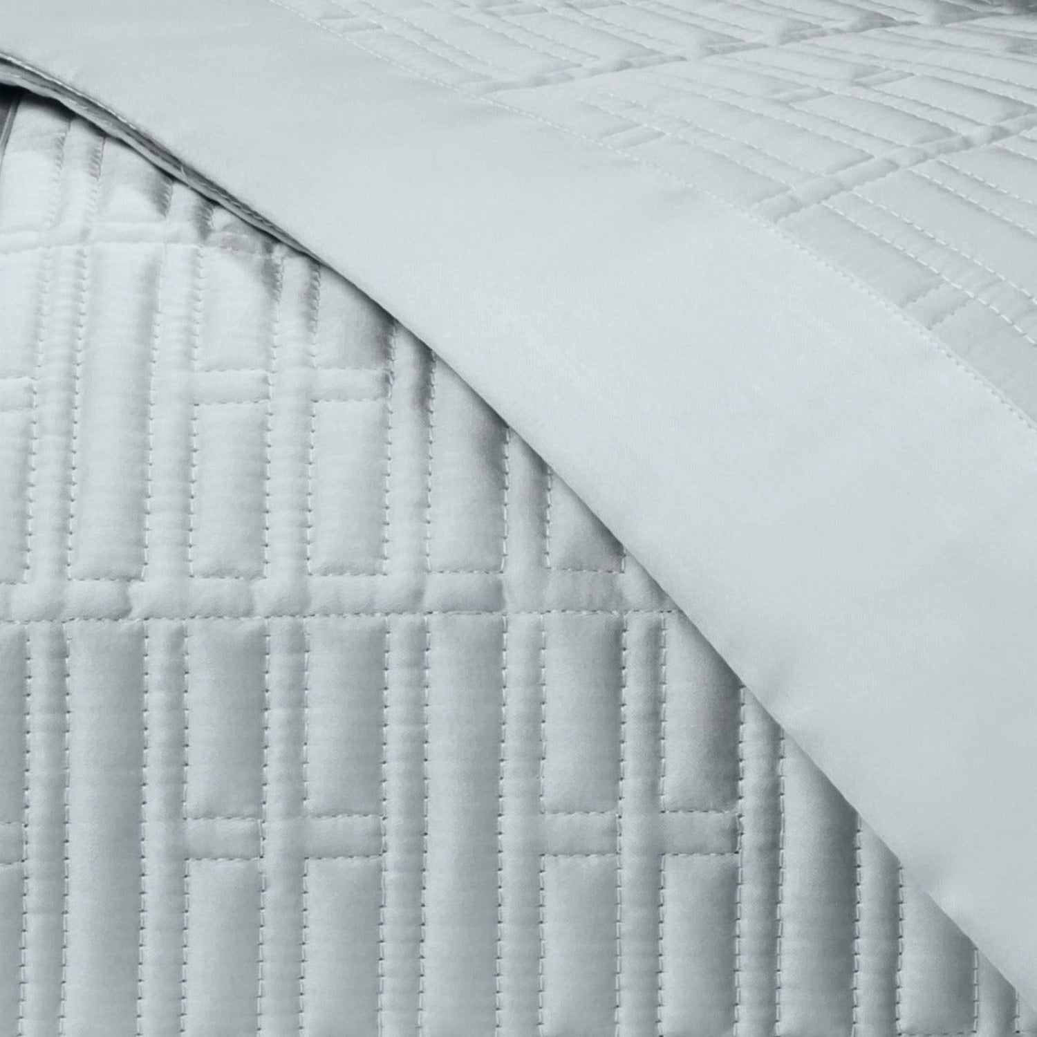 Home Treasures Sydney Pattern Quilted Bedding Blue/Gray Fine Linens