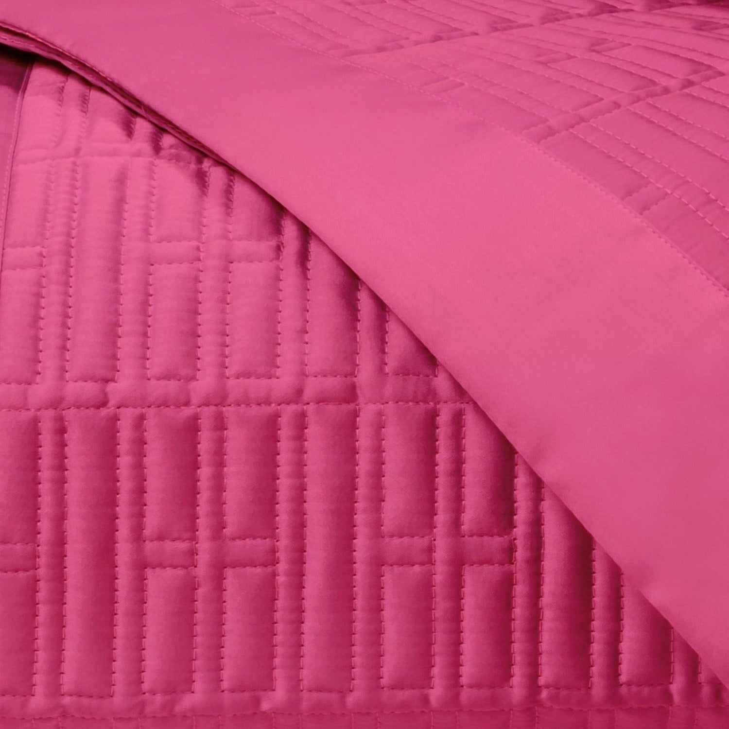 Home Treasures Sydney Pattern Quilted Bedding Bright Pink Fine Linens