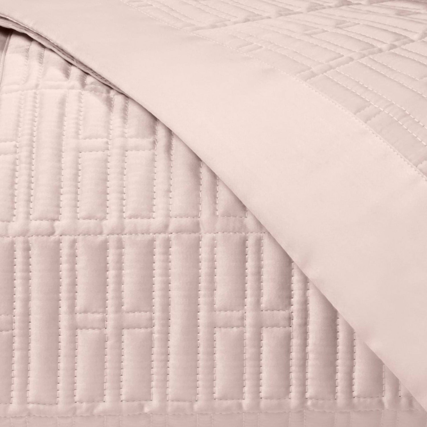 Home Treasures Sydney Pattern Quilted Bedding Light Pink Fine Linens