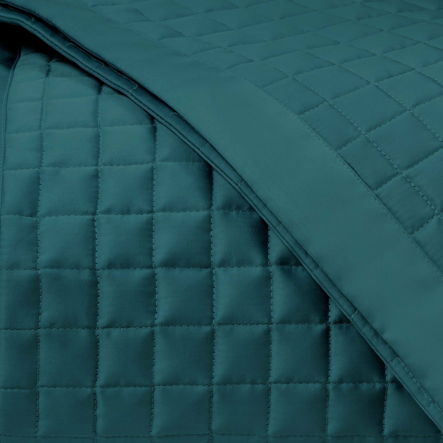 Home Treasures Time Square Pattern Quilted Bedding Teal Fine Linens