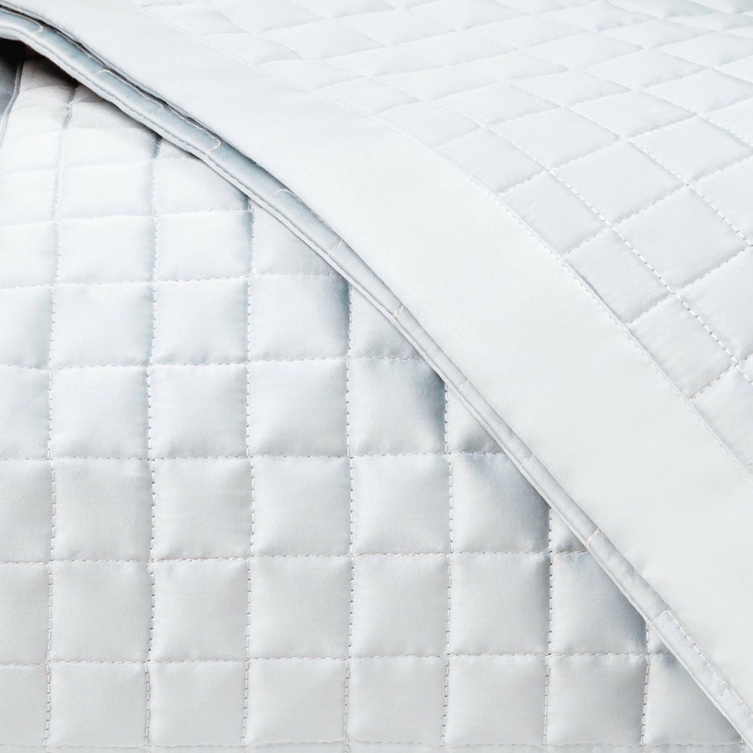 Home Treasures Time Square Pattern Quilted Bedding Stack Fine Linens