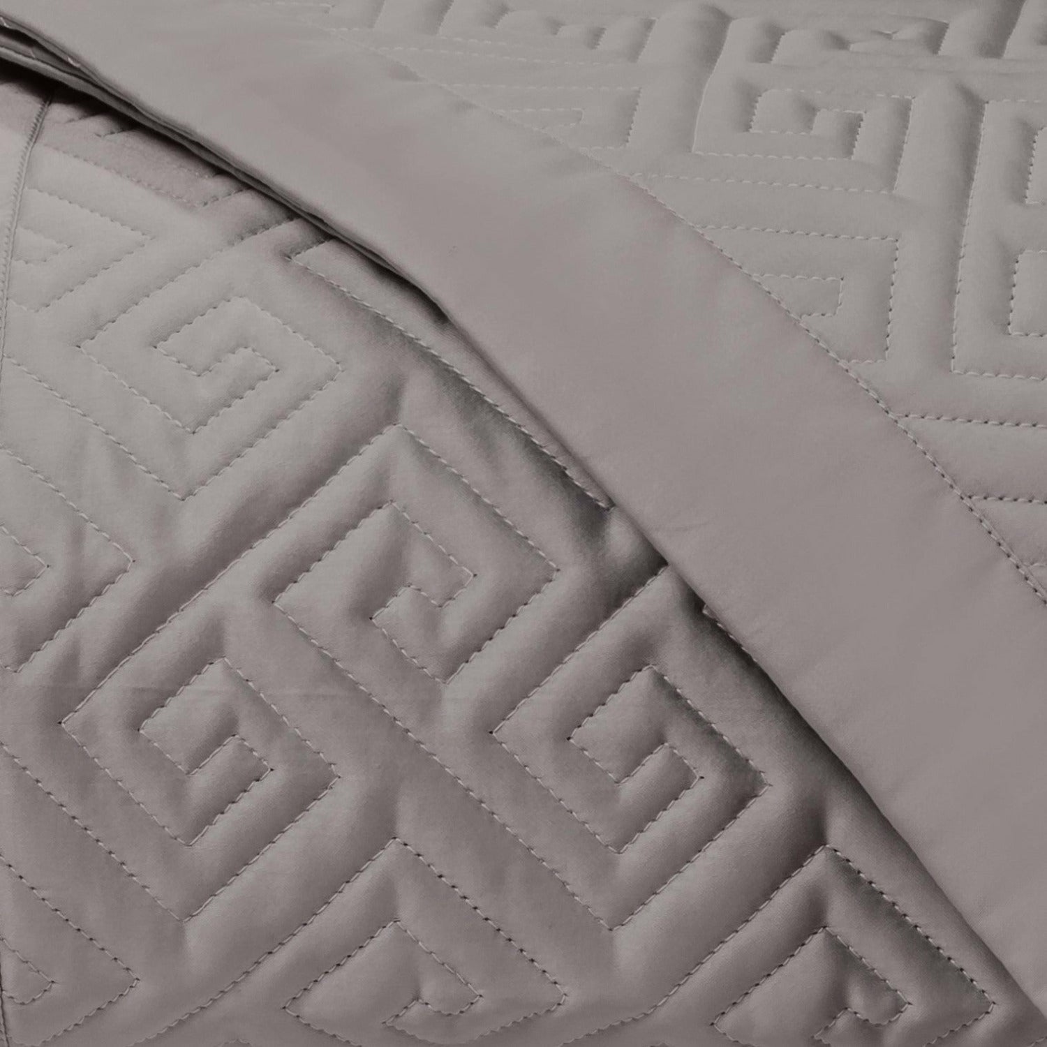 Home Treasures Troy Quilted Bedding Chrome Fine Linens