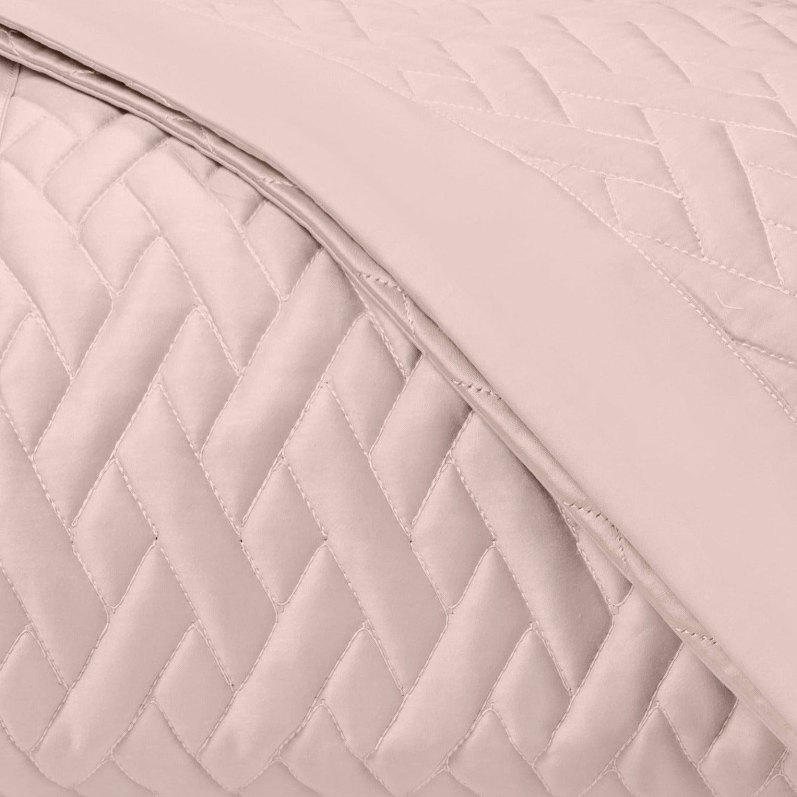 Home Treasures Viscaya Quilted Bedding Light Pink Fine Linens