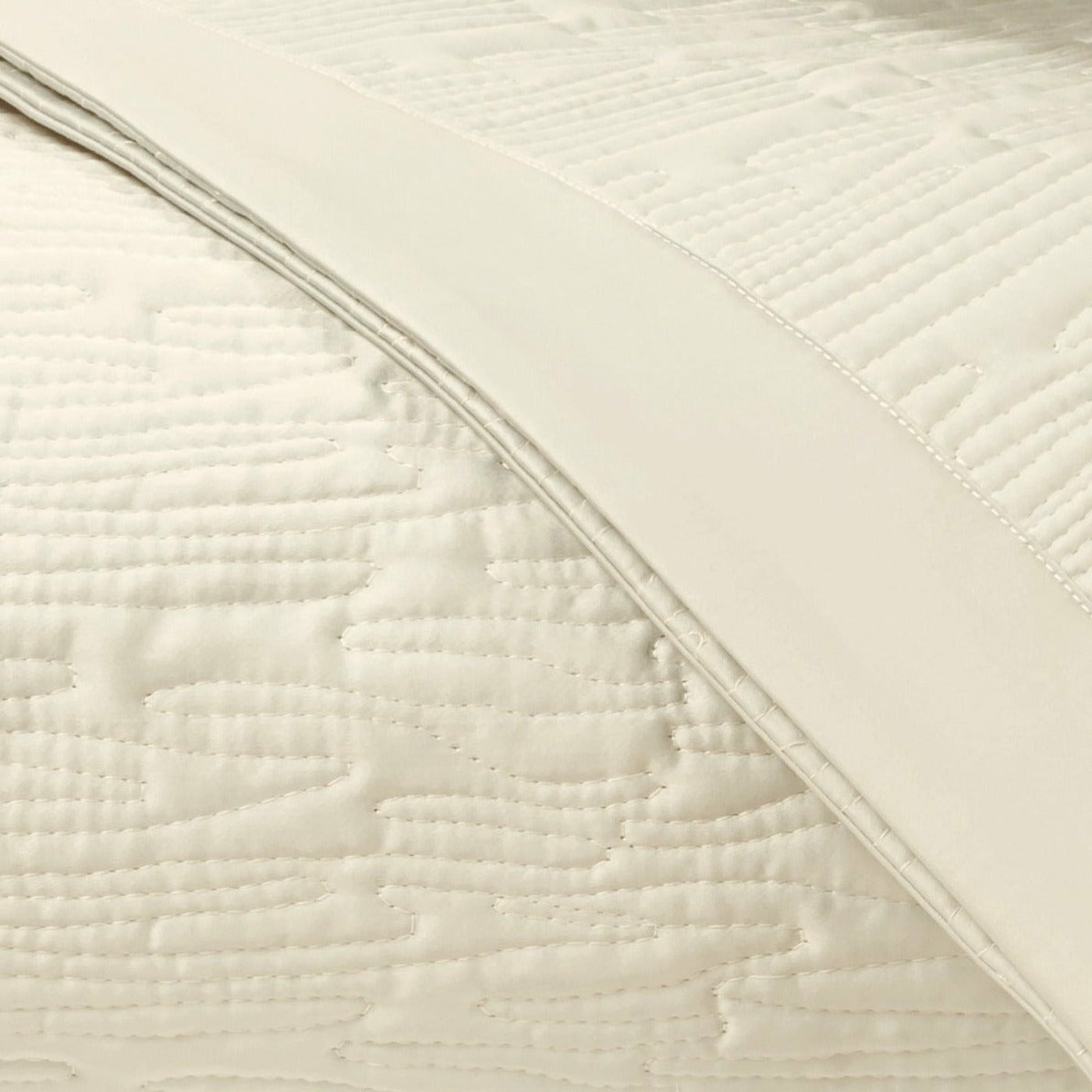Home Treasures Wave Pattern Quilted Bedding Ivory (RC) Fine Linens