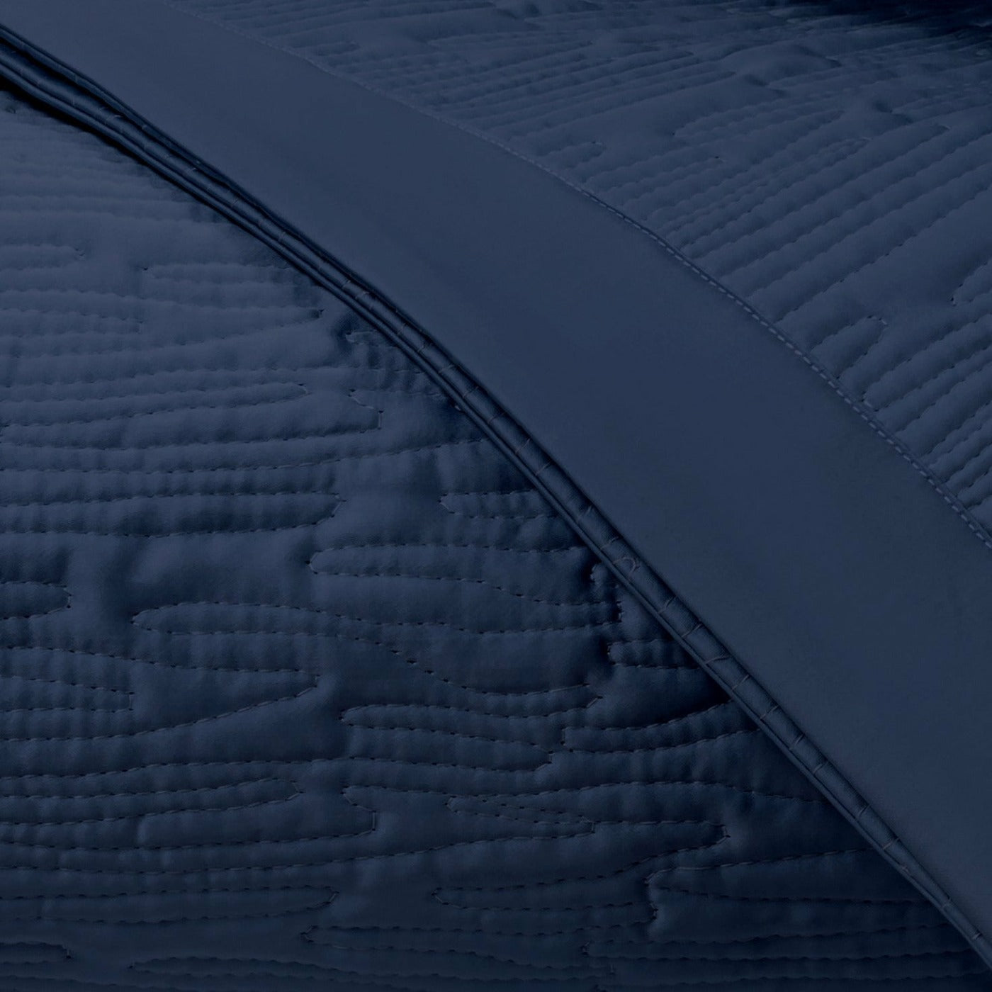 Home Treasures Wave Pattern Quilted Bedding Navy Blue Fine Linens