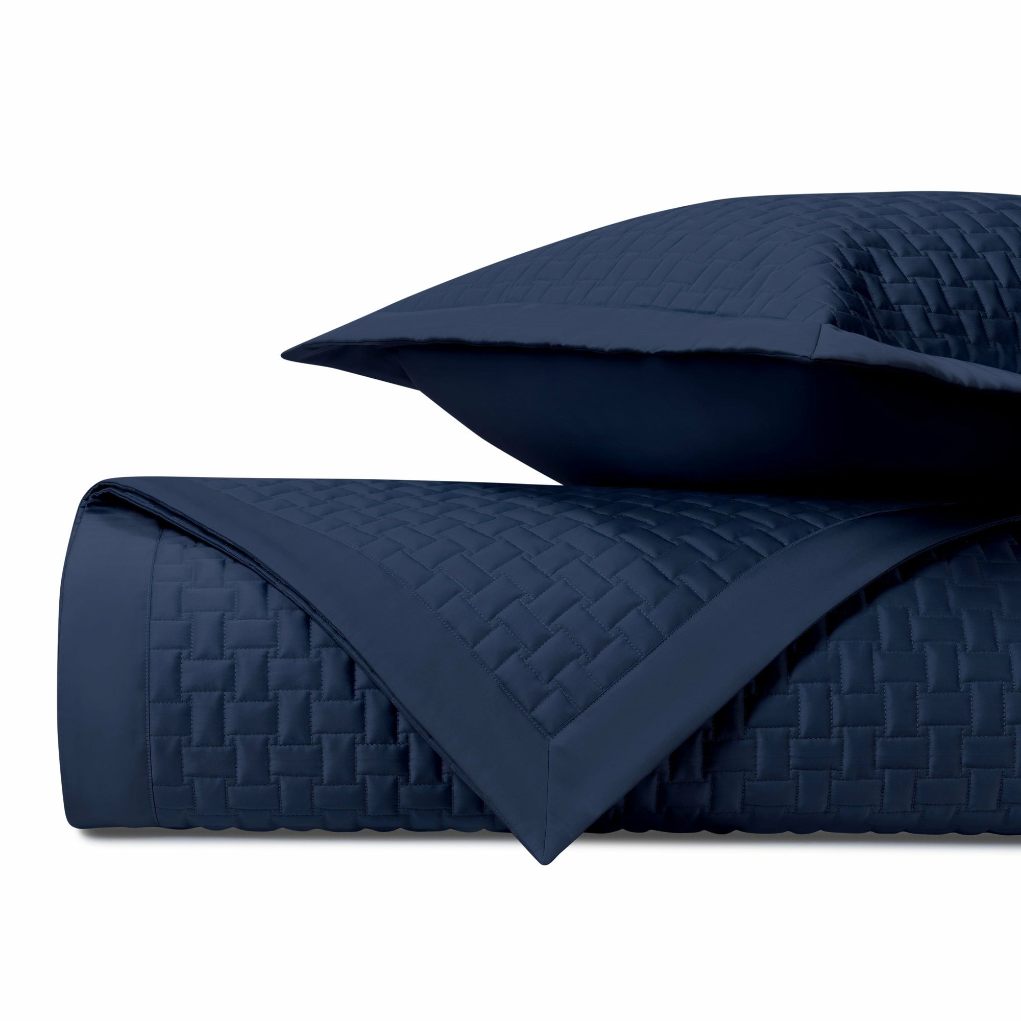 Home Treasures Wicker Quilted Bedding Navy Blue Fine Linens