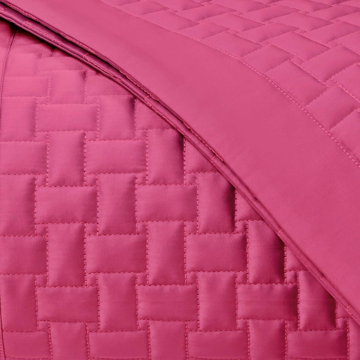 Home Treasures Wicker Quilted Bedding Swatch Bright Pink Fine Linens