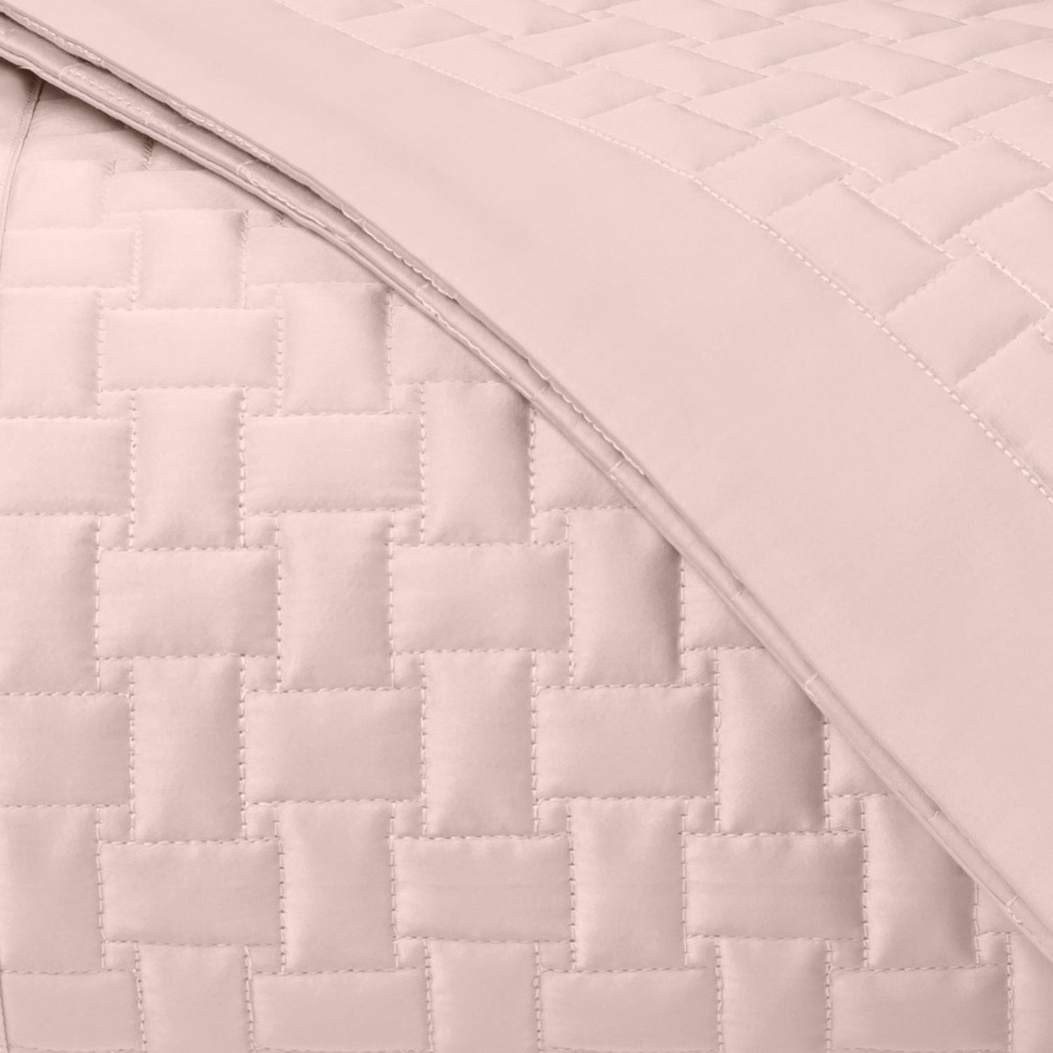 Home Treasures Wicker Quilted Bedding Light Pink Fine Linens