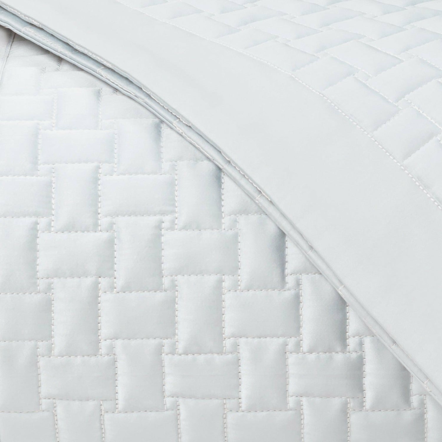 Home Treasures Wicker Quilted Bedding White Fine Linens