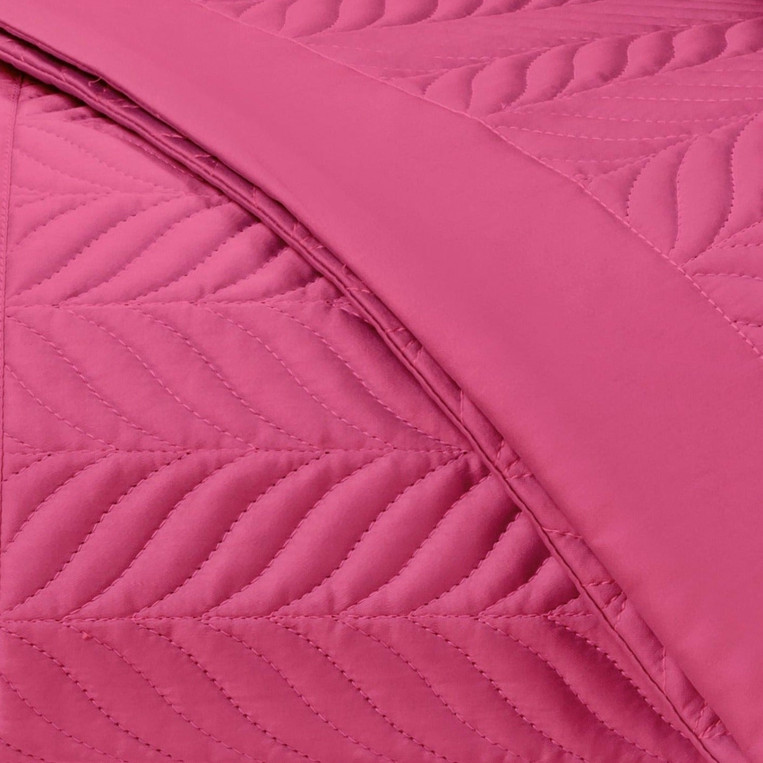 Home Treasures Zurich Quilted Bedding Bright Pink Fine Linens