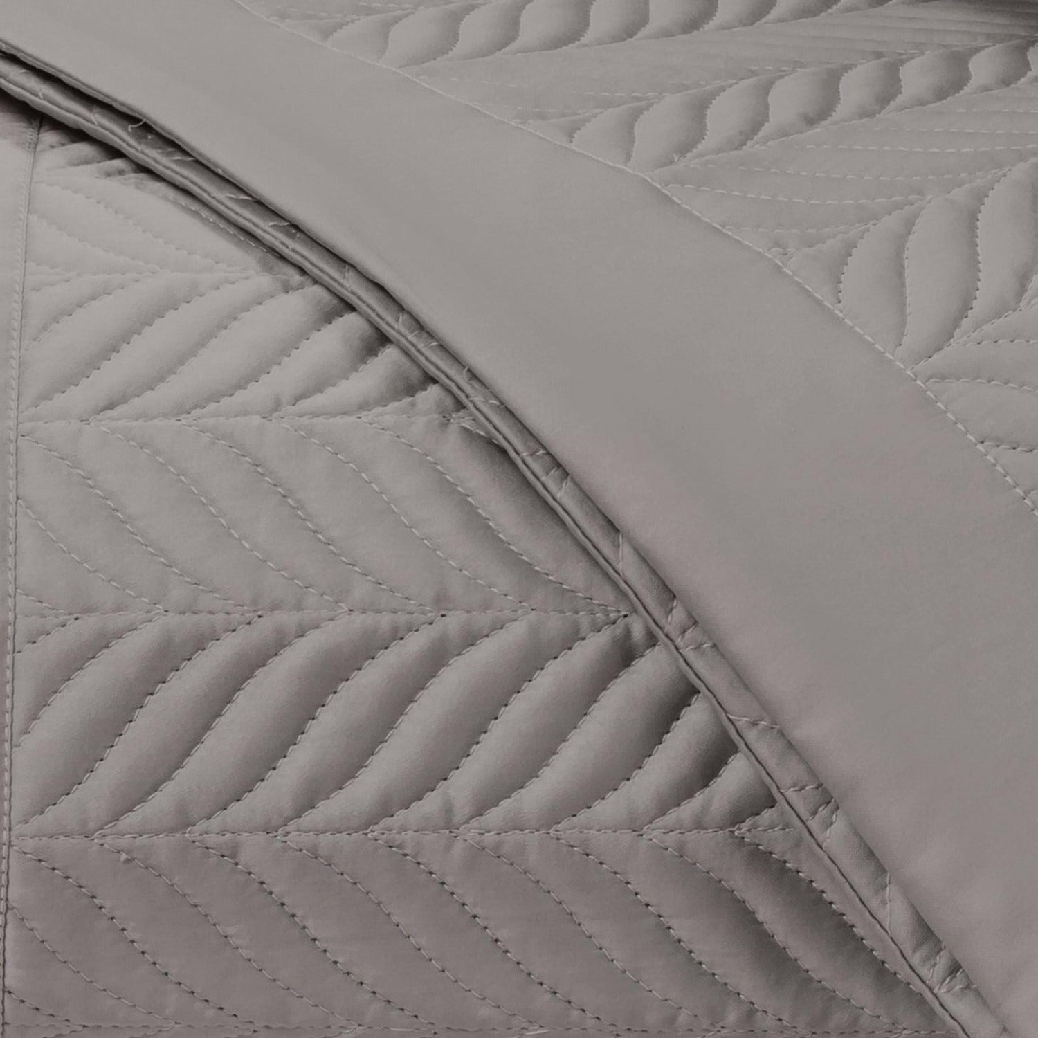 Home Treasures Zurich Quilted Bedding Chrome Fine Linens