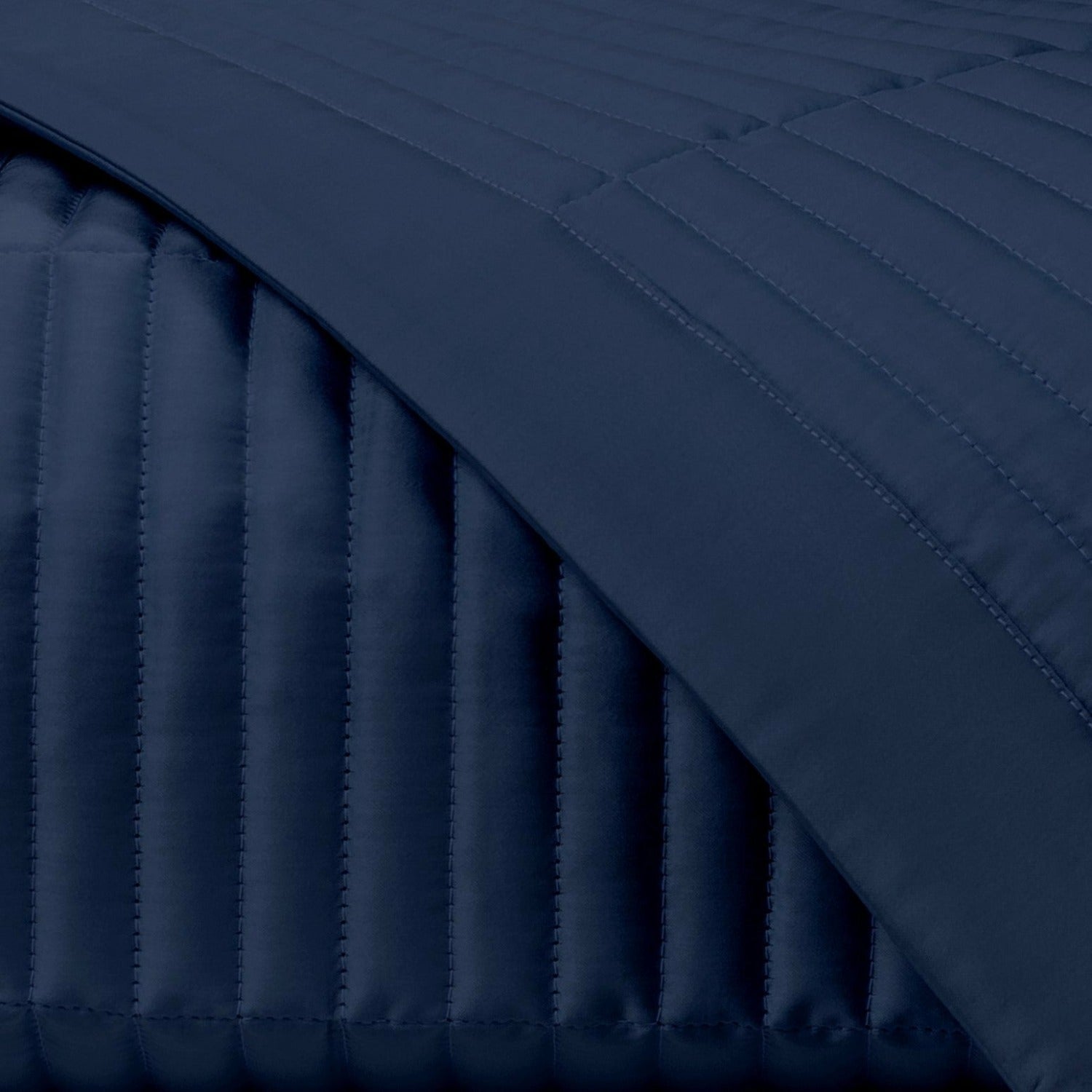 Home Treasures Channel Pattern Quilted Bedding Navy Blue Fine Linens