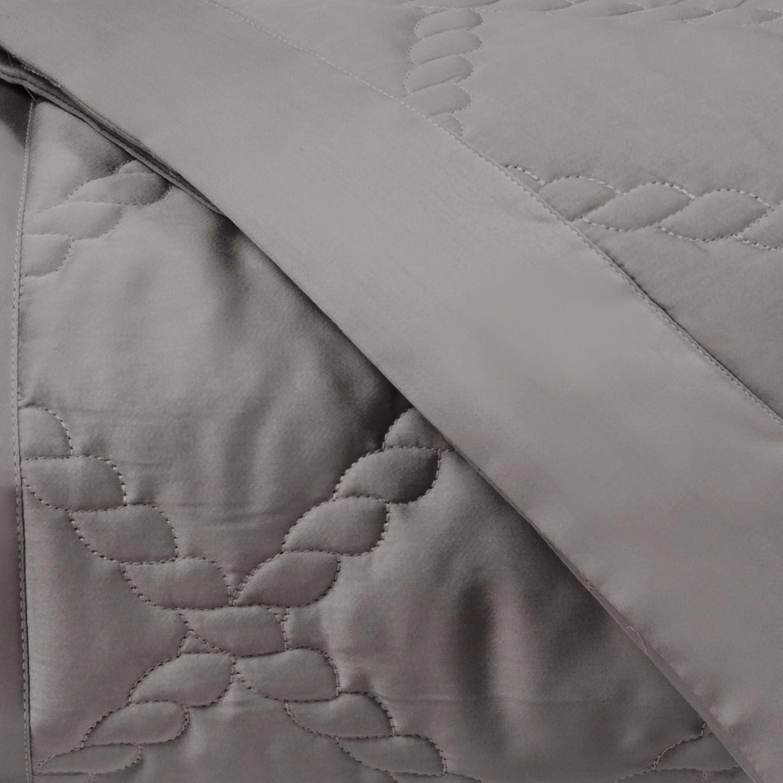 Home Treasures Liberty Quilted Bedding Chrome Fine Linens