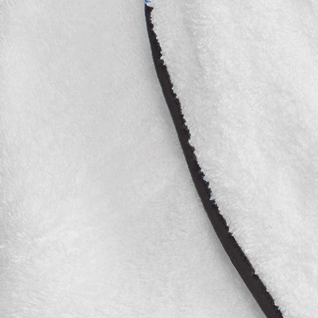 Folded Matouk Cairo Bath Robe White/Black