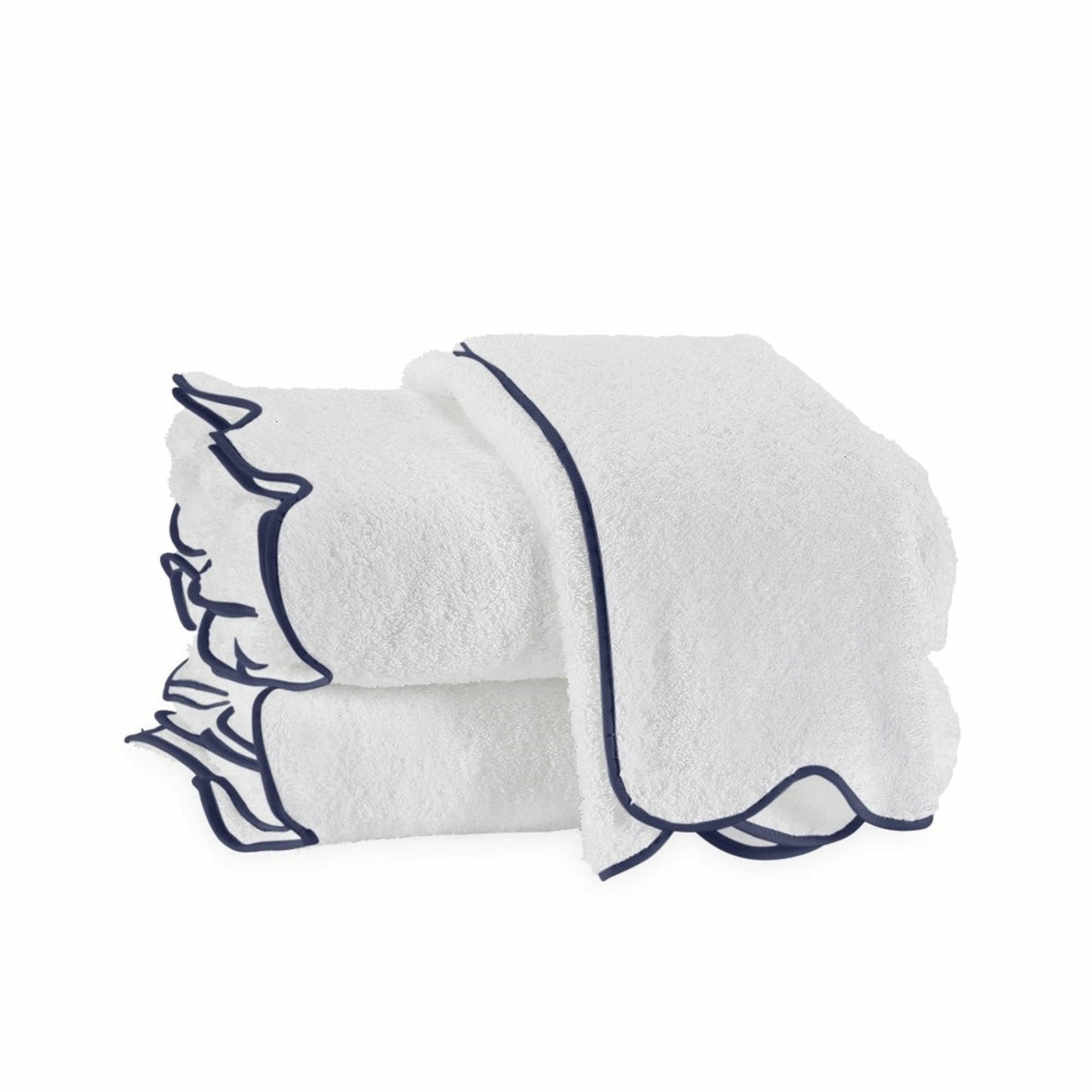 https://flandb.com/cdn/shop/products/Matouk-Cairo-Scallop-Bath-Towels-Navy_5000x.jpg?v=1660866912