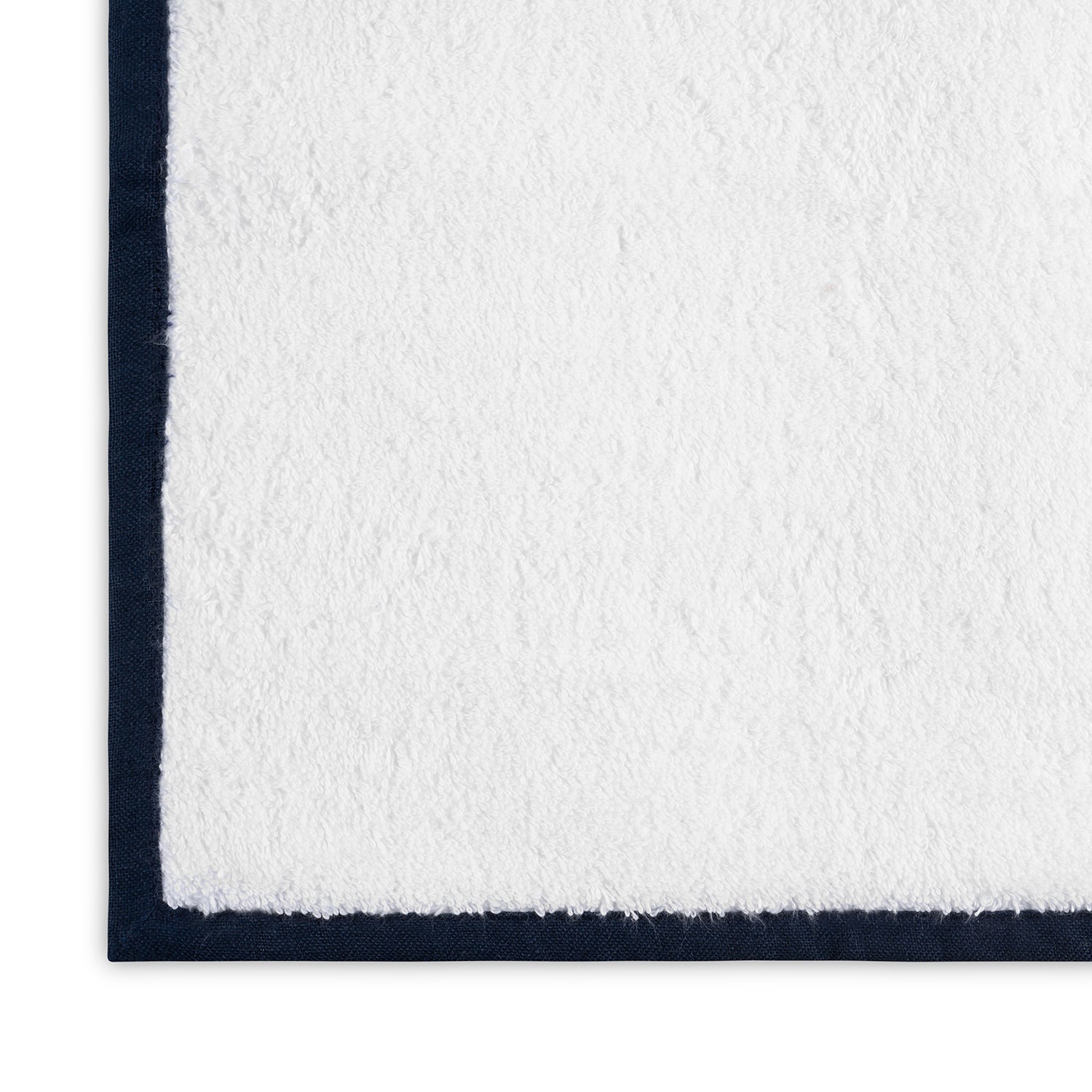 https://flandb.com/cdn/shop/products/Matouk-Enzo-Bath-Towels-Swatch-Ink-Fine-Linens_5000x.jpg?v=1662284654