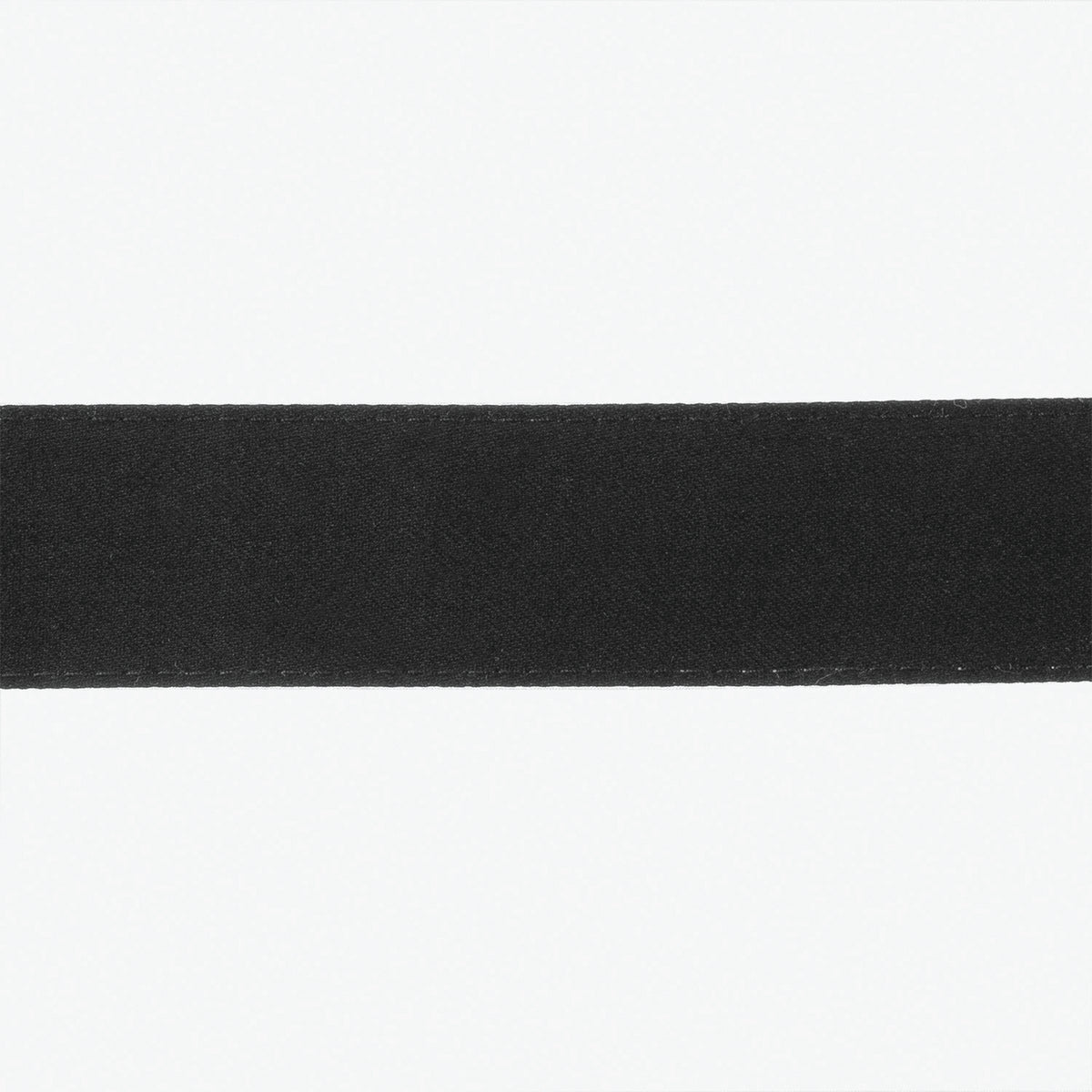 Matouk Lowell Tissue Box Cover Fine Linen Swatch - Black