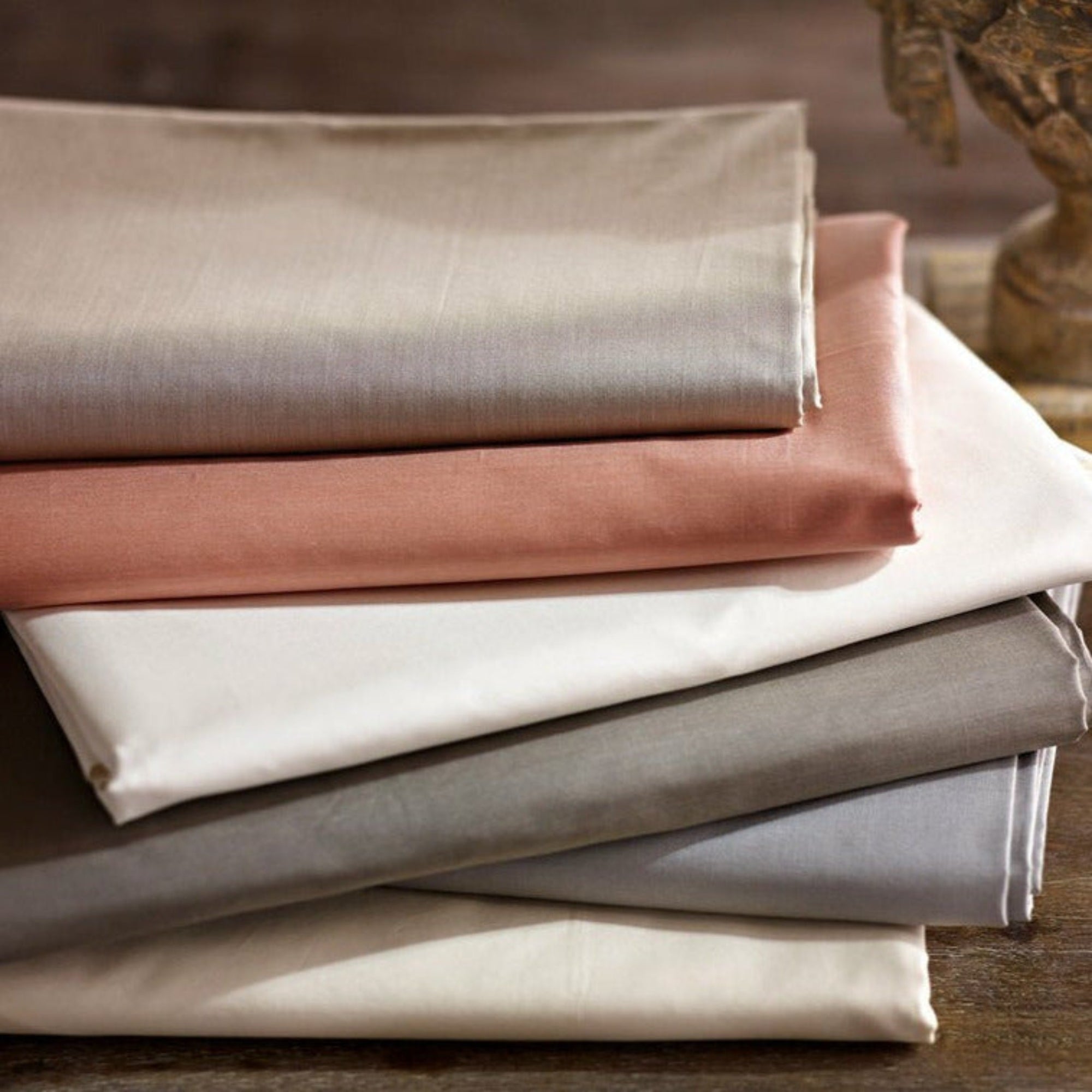 SDH Capri Percale Bedding Stack Fine Linens