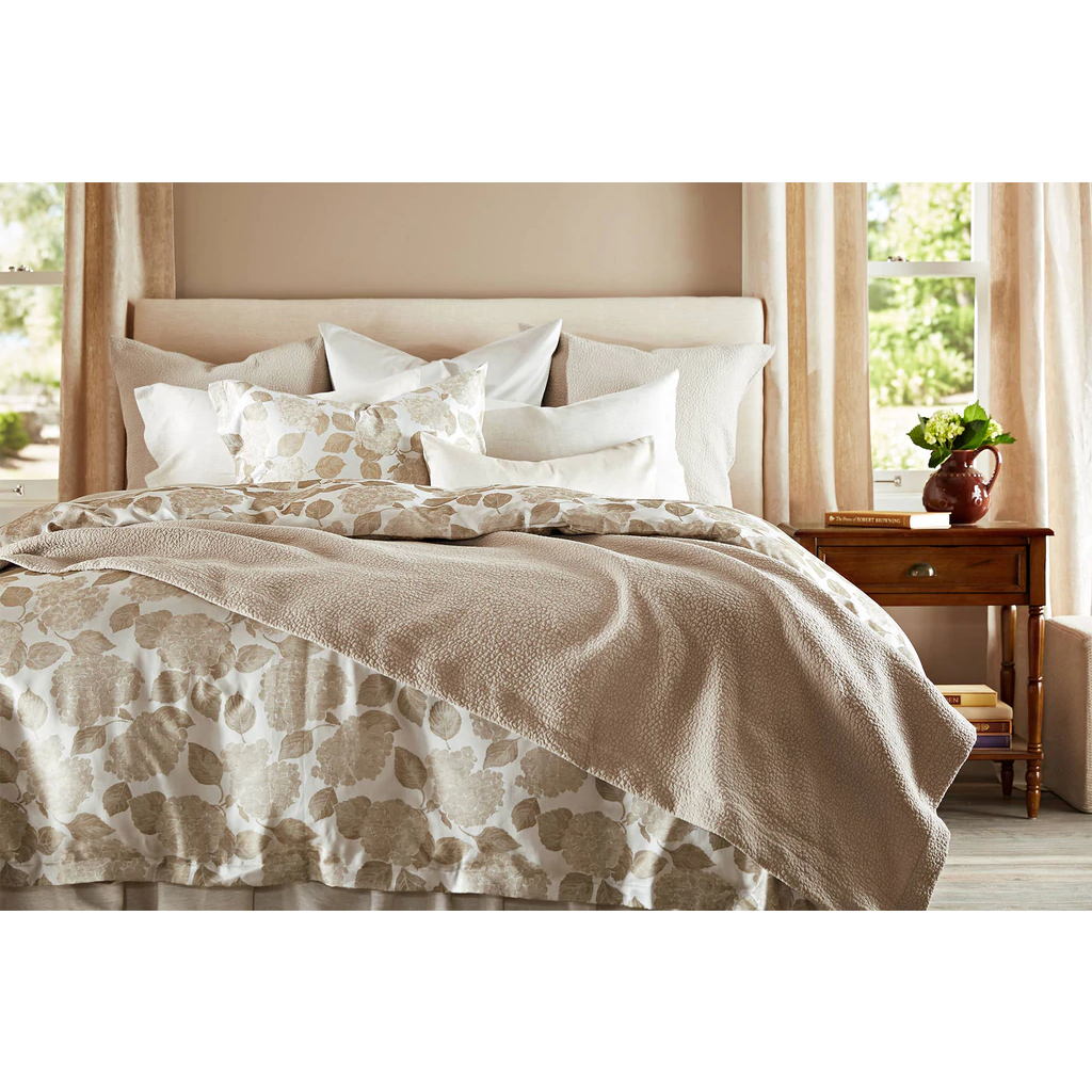 SDH Hydrangea Bedding Lifestyle Fine Linens