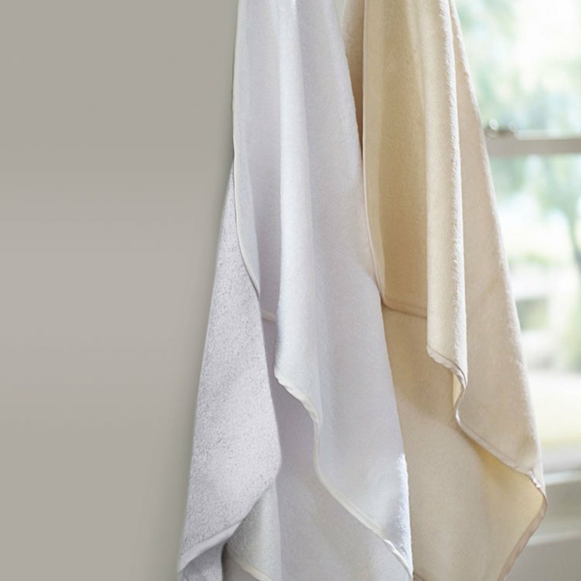 Legna Terry Bath Towels Hung Fine Linens