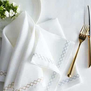 Sferra Perry Table Linens - White/Putty