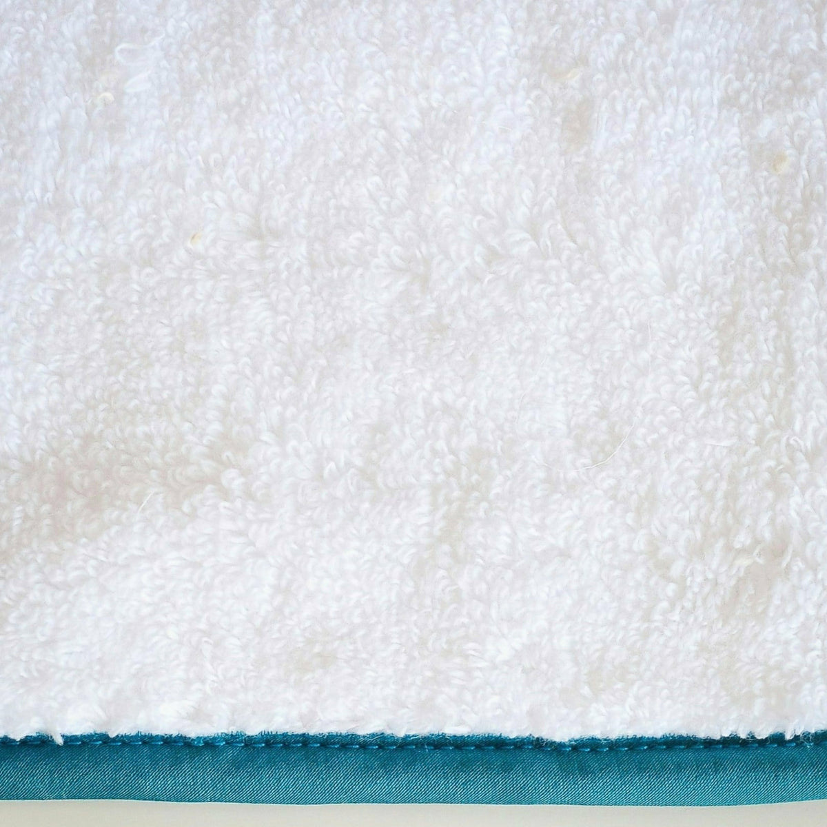 Home Treasures Bodrum Bath Towel Swatch White/Teal Fine Linens