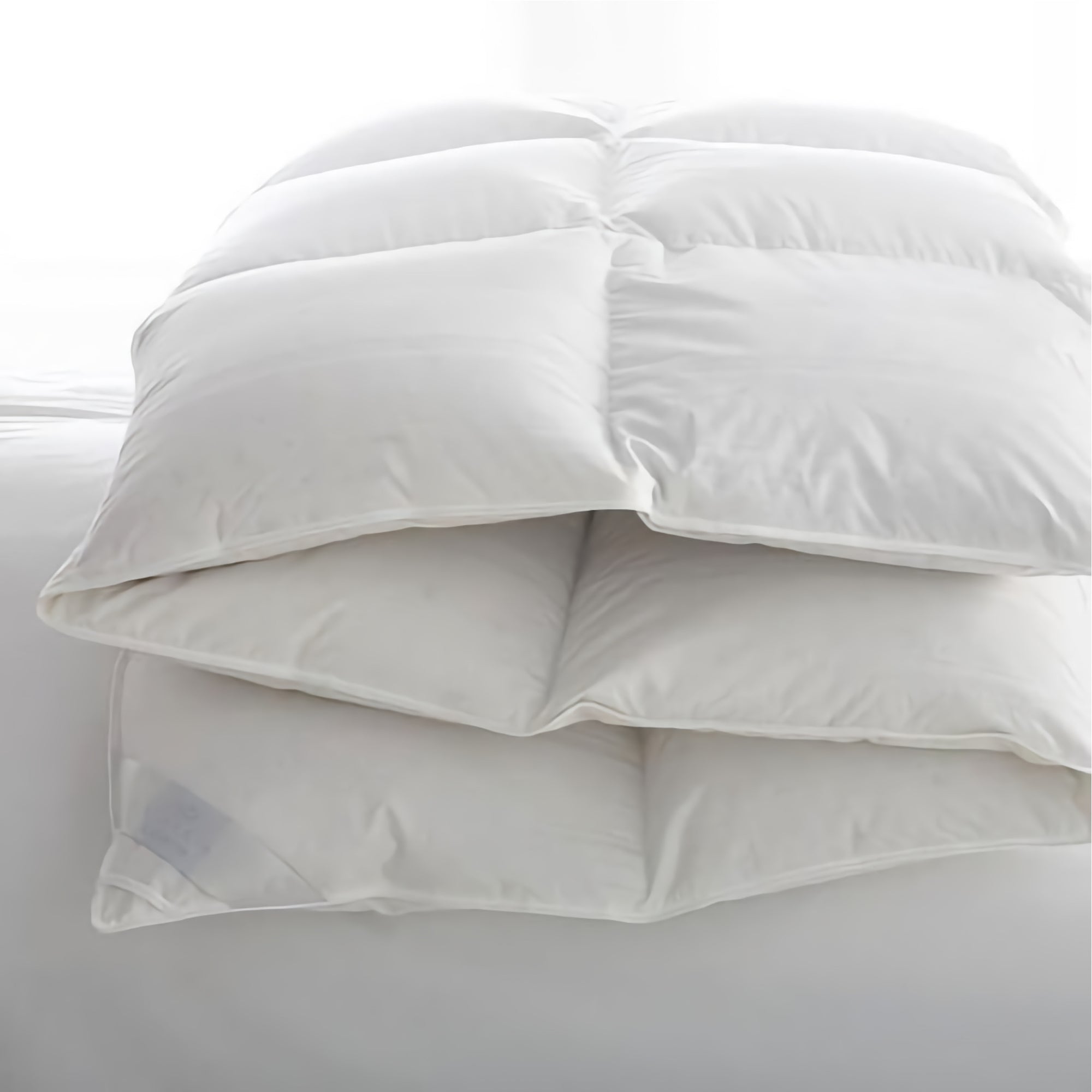 Scandia Home Lucerne Hungarian White Goose Down Comforter Fine Linens