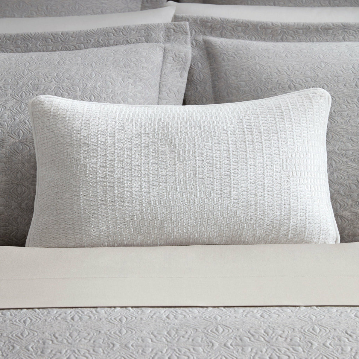 Sferra Bellizzi Decorative Pillow Snow Gold Fine Linens