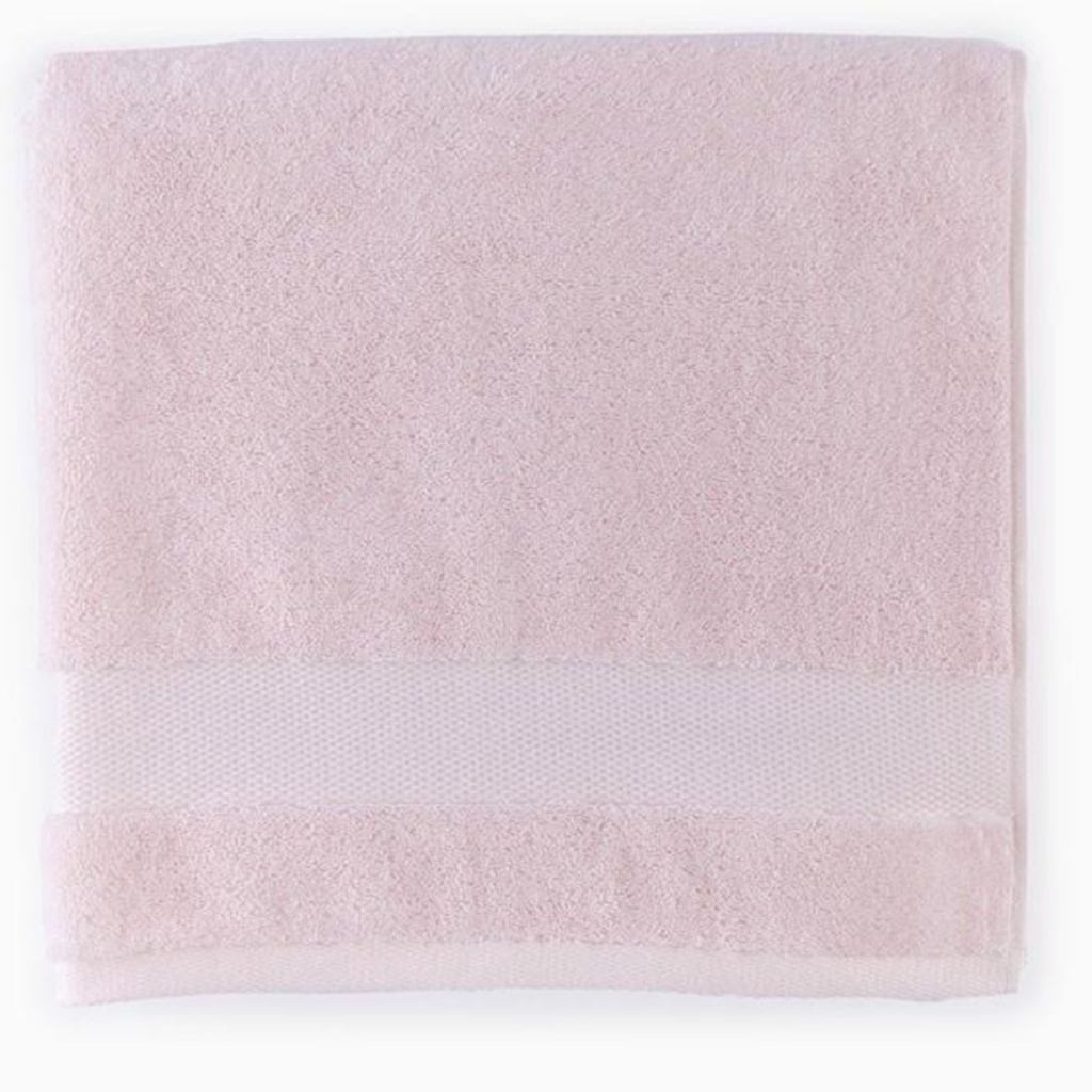https://flandb.com/cdn/shop/products/Sferra-Bello-Bath-Towels-Pink-Main_ae961064-397f-41a4-bc48-bbe00dbde4de.png?v=1668174761&width=1024