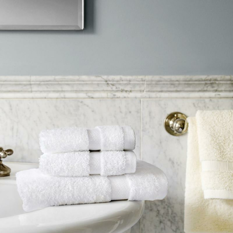 Sferra Bello Bath Towels Lifestyle 3 Fine Linens