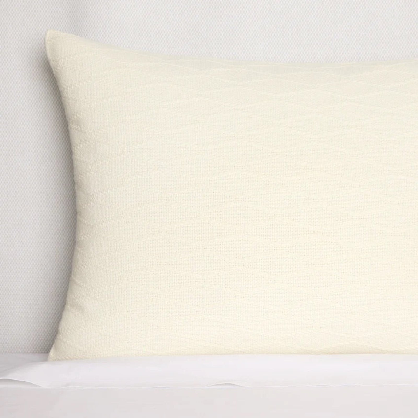 Closeup of Sferra Cetara Bedding Sham Ivory Color