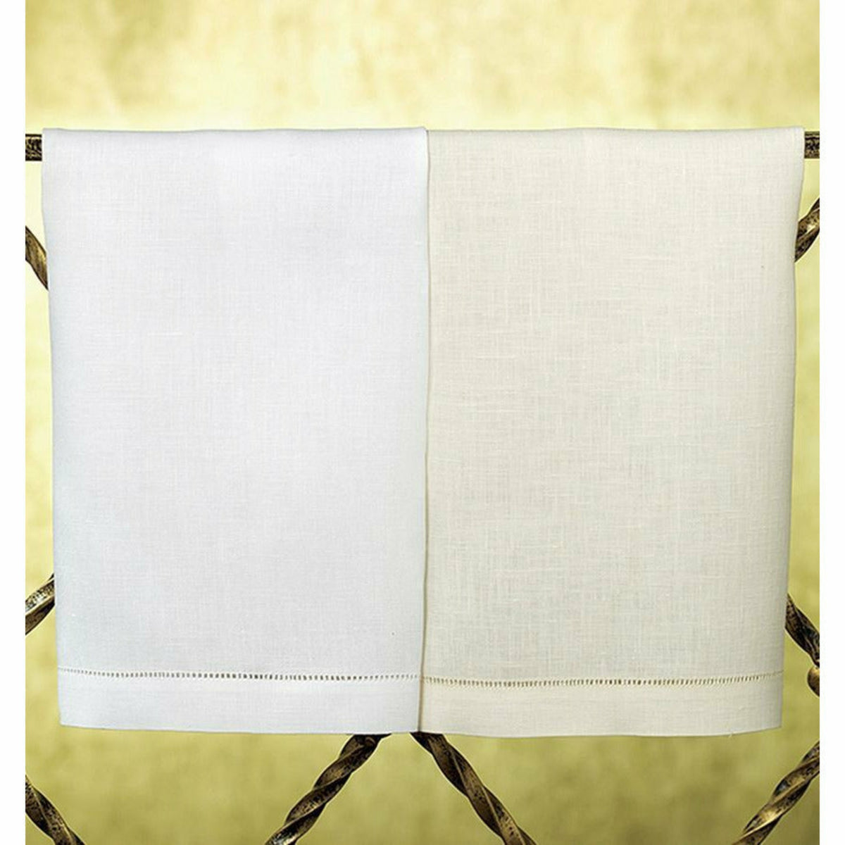 Sferra Classico Linen Guest Towel Lifestyle Fine Linens