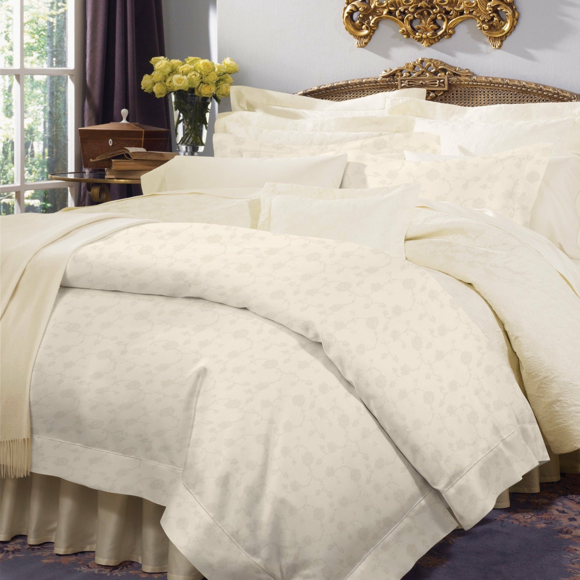 Full Lifestyle Image of Sferra Giza 45 Jacquard Bedding in Color Ivory