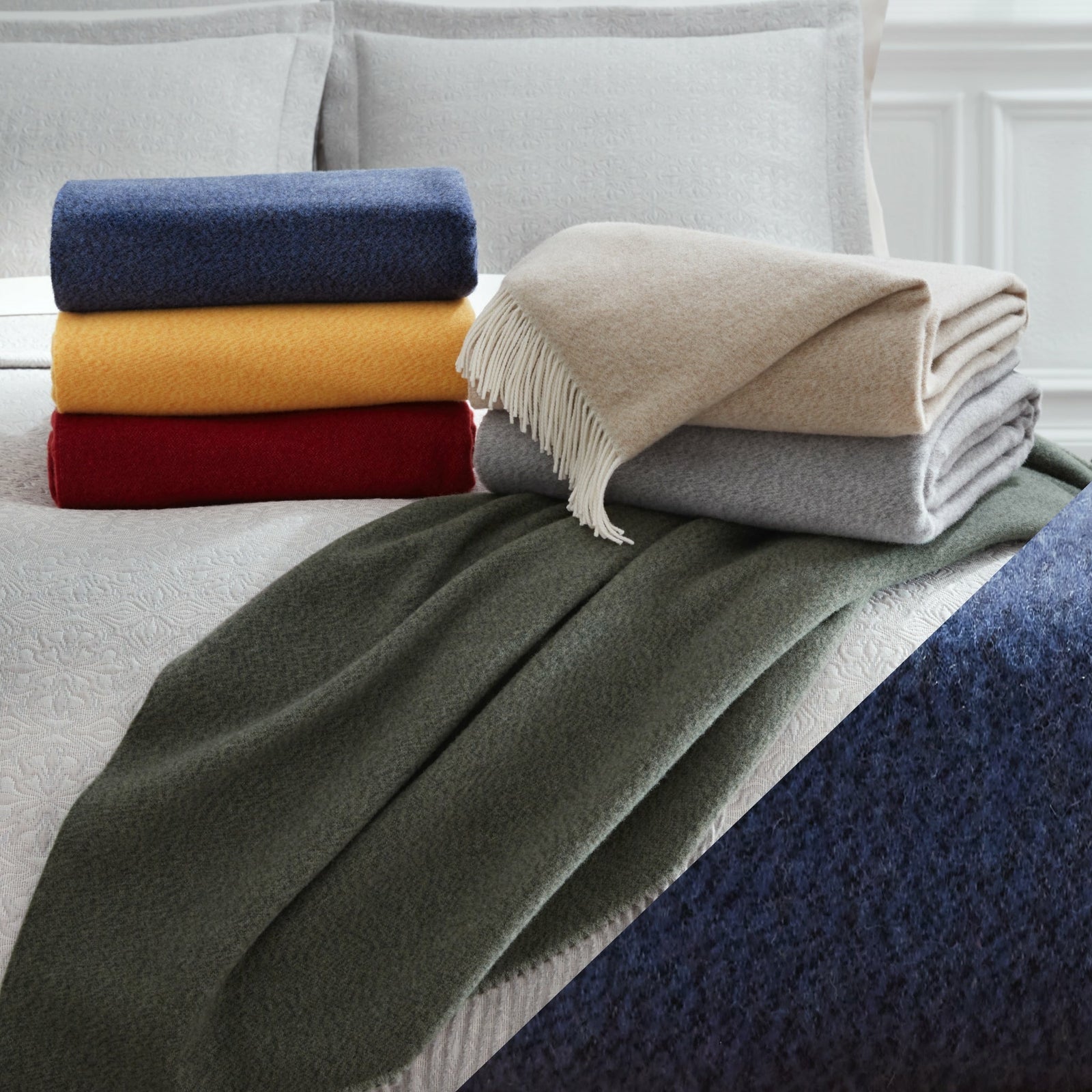 Sferra Matese Throw Blanket Fine Linen - Navy