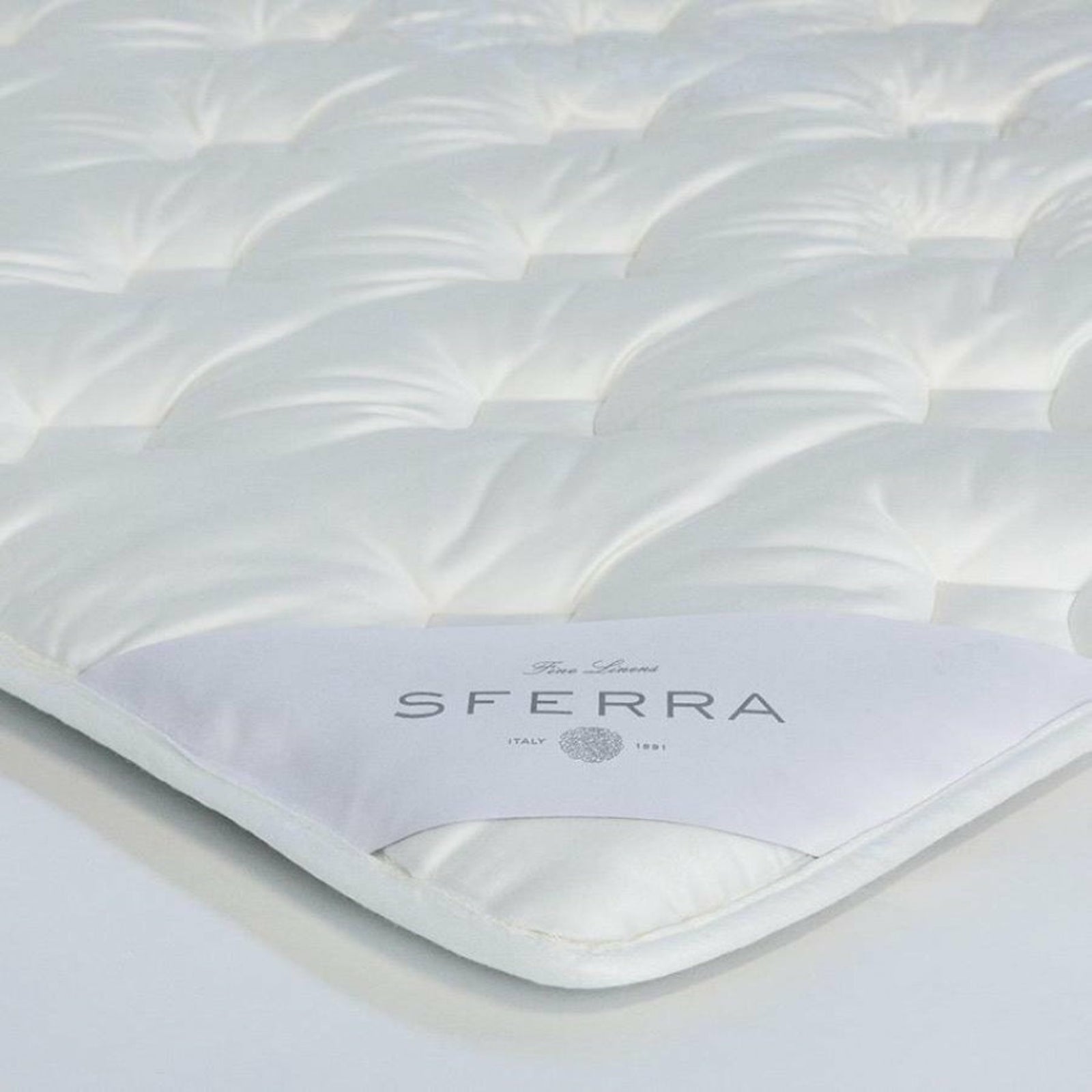 Sferra Sonno Notte Comfort Mattress Topper Corner Fine Linens