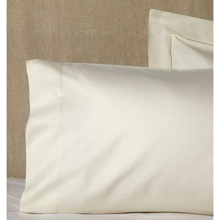Sferra Tesoro Bedding Ivory Pair Of Two Pillowcases Lifestyle Fine Linens