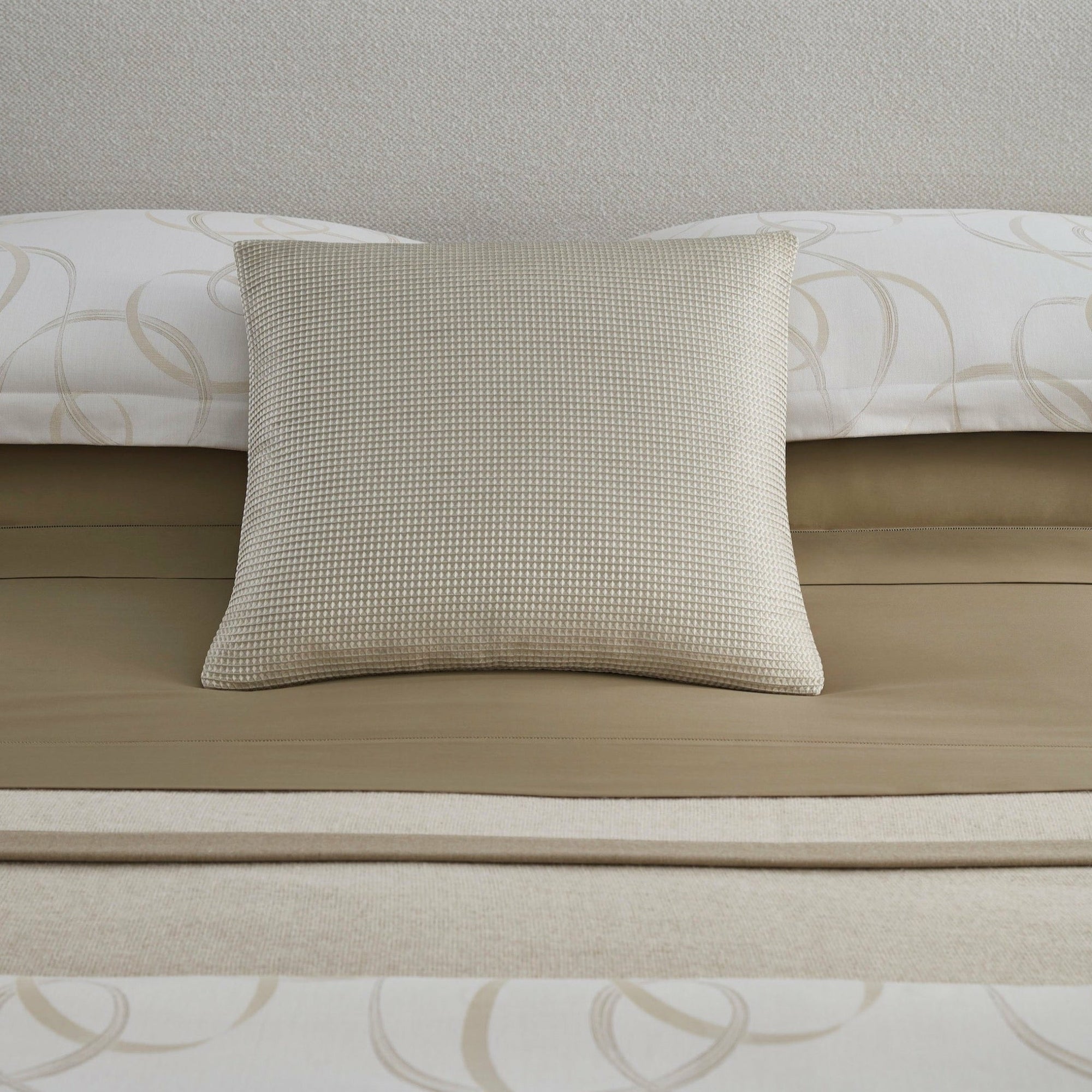 Sferra Vallea Decorative Pillow Fine Linen Grey