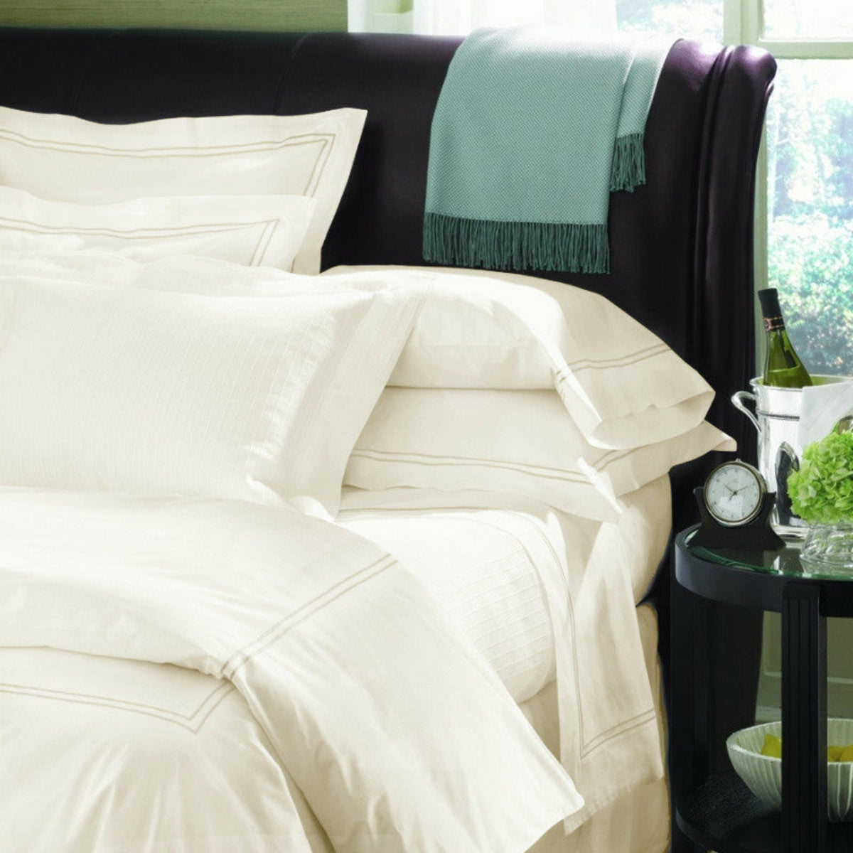 Sferra Grande Hotel Collection Ivory/Ivory Fine Linens