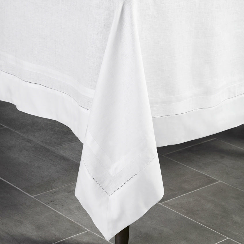 Sferra Tipton Table Linens Details White/White Fine Linens