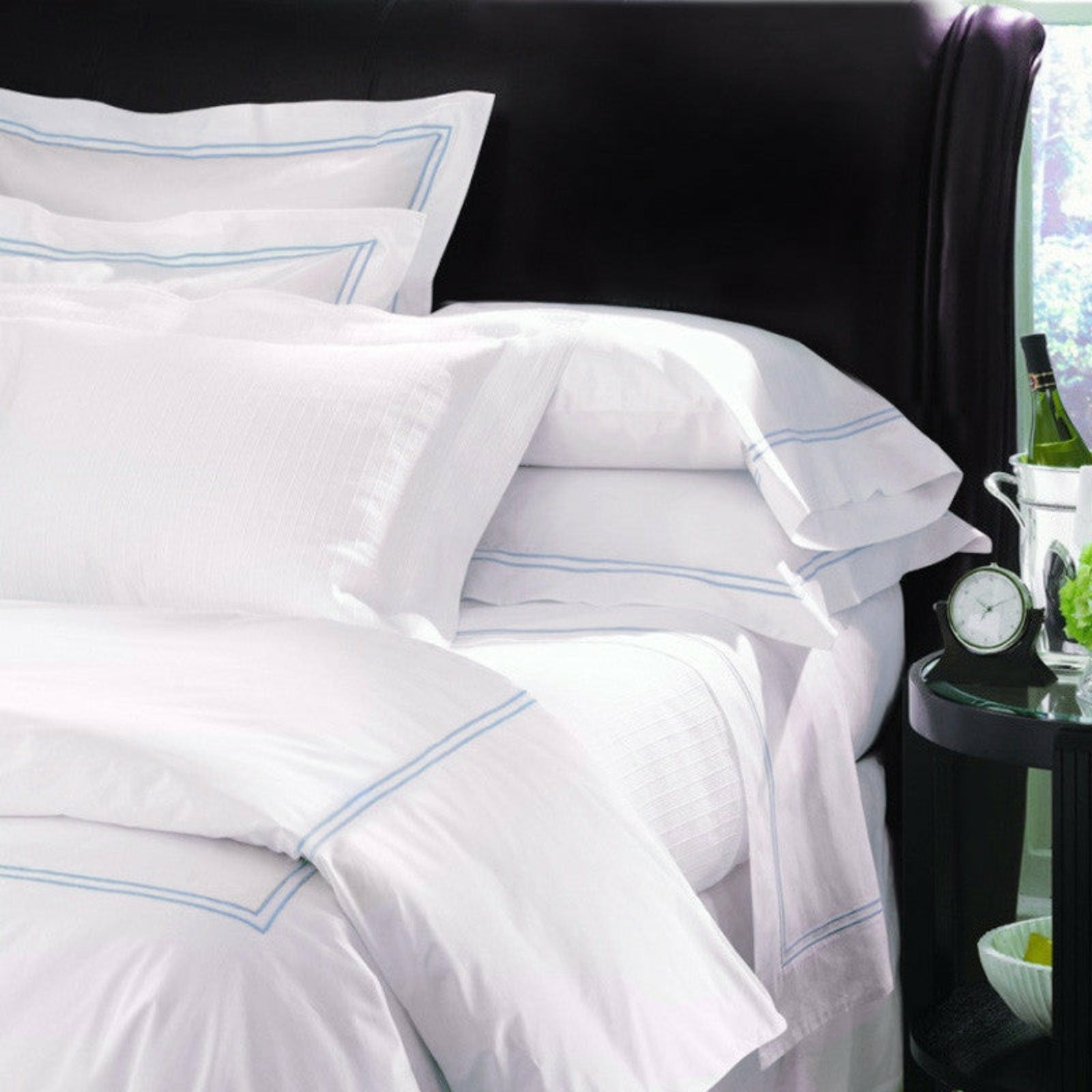 Sferra Grande Hotel Collection White/Blue Fine Linens