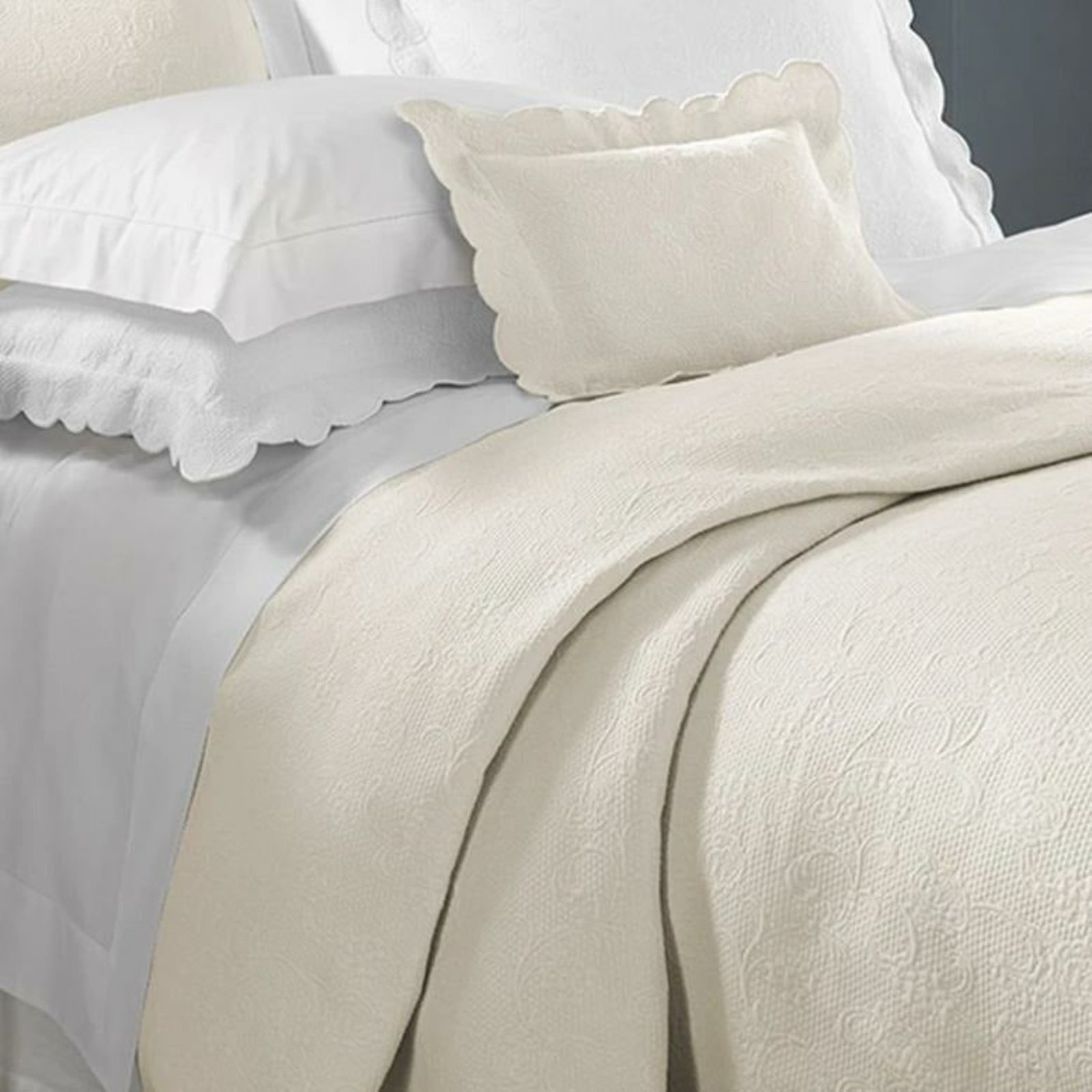 Sferra Alice Bedding Ivory Fine Linens