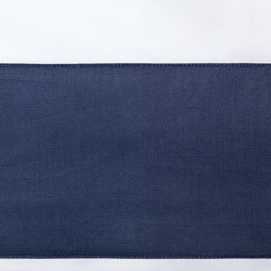 Sferra Casida Bedding White/Delft Fine Linens